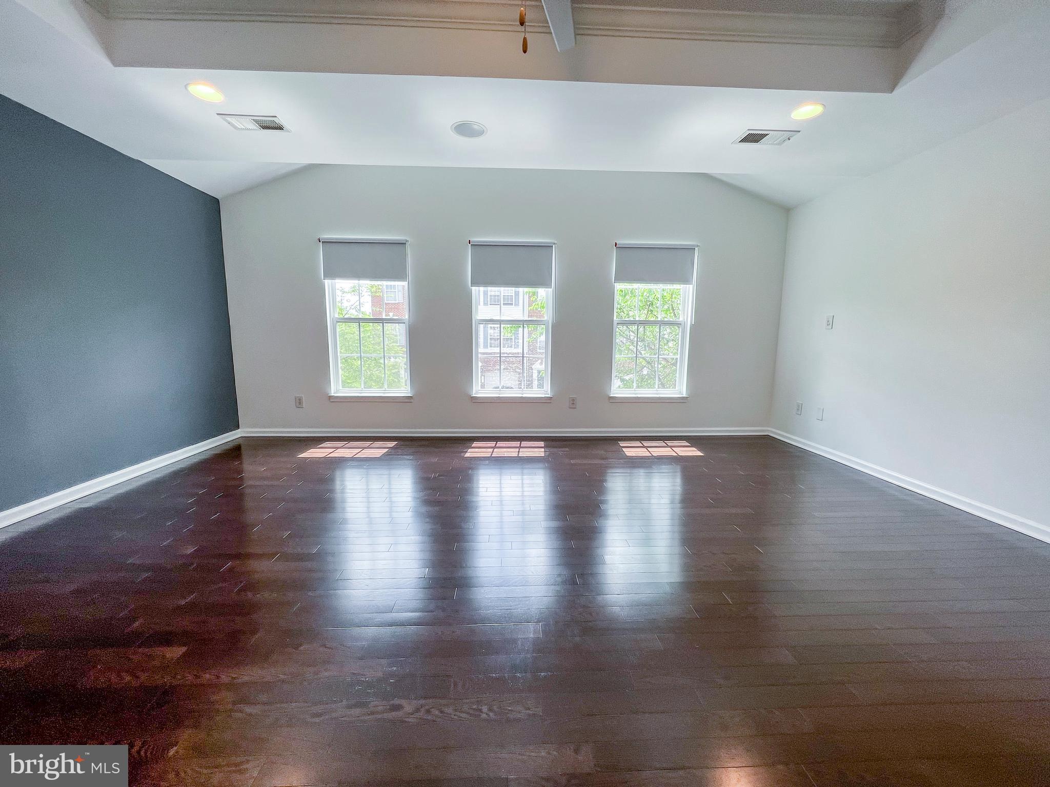 CENTREVILLE - Residential Lease