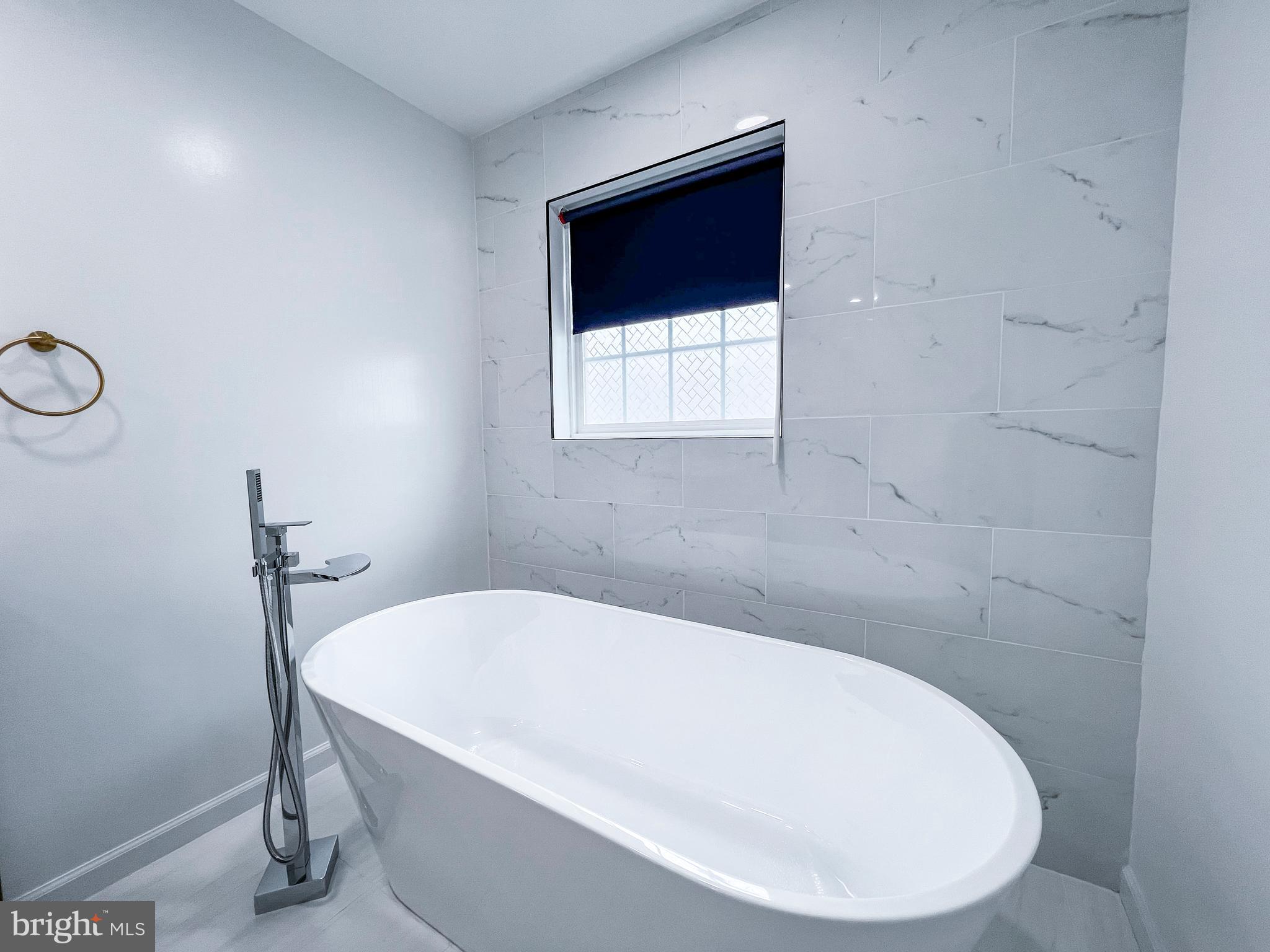 CENTREVILLE - Residential Lease