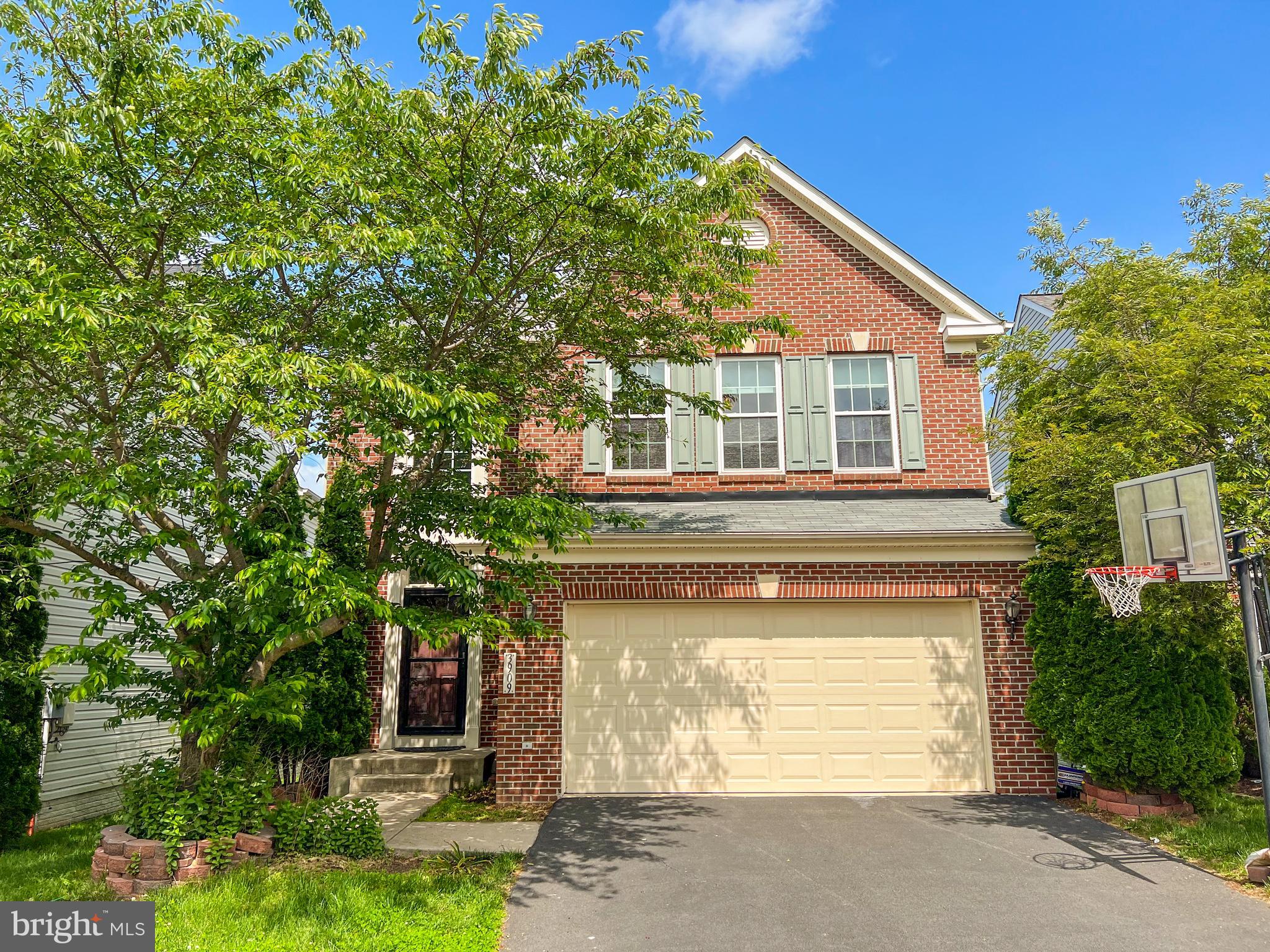 CENTREVILLE - Residential Lease