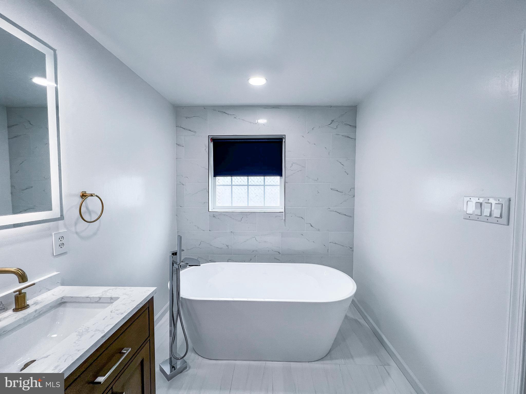 CENTREVILLE - Residential Lease