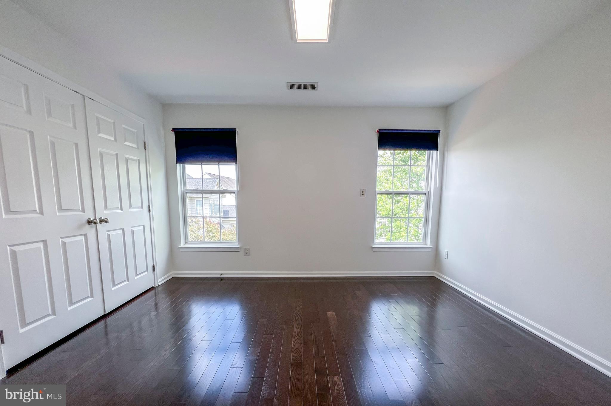 CENTREVILLE - Residential Lease