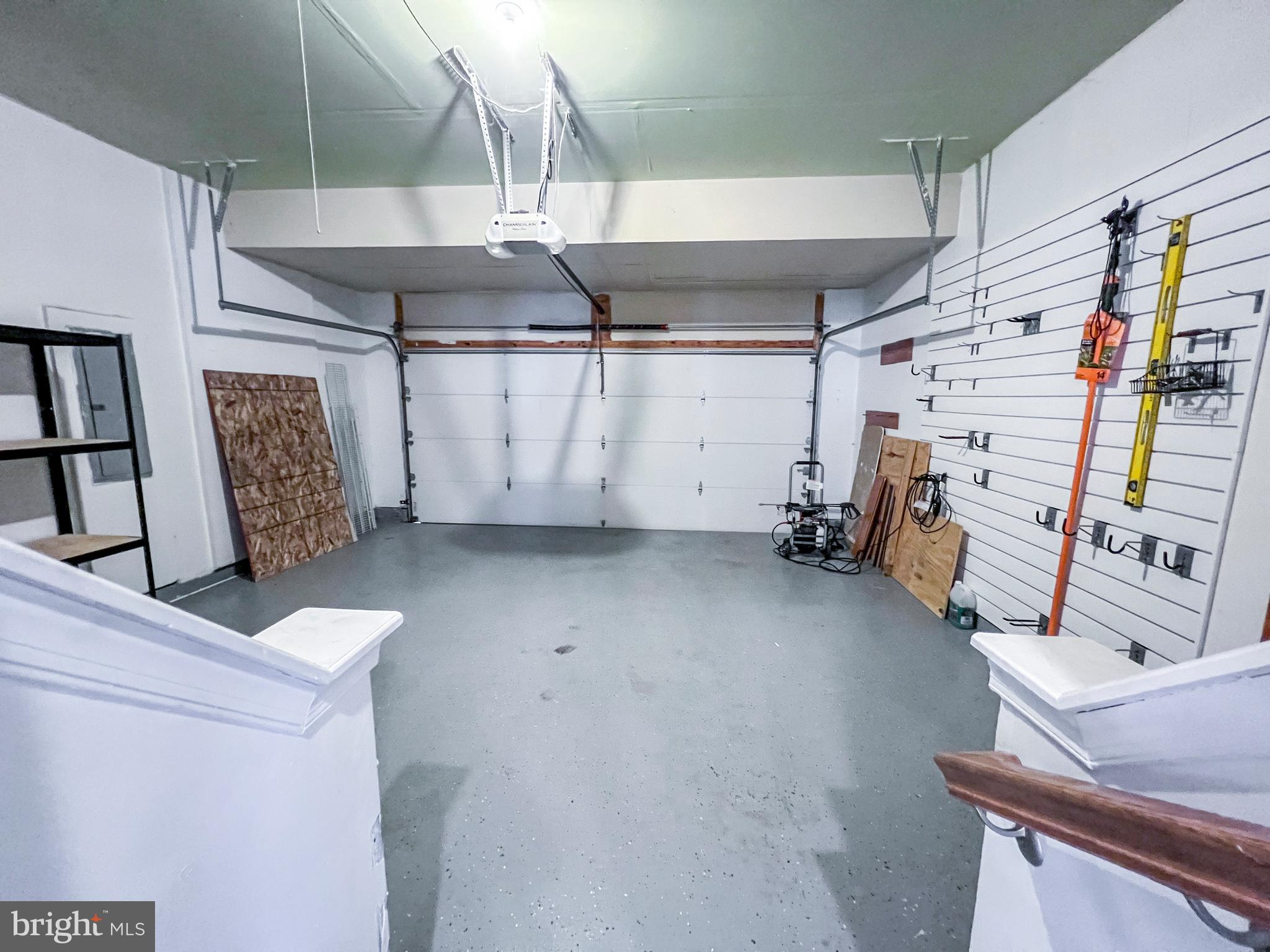 CENTREVILLE - Residential Lease