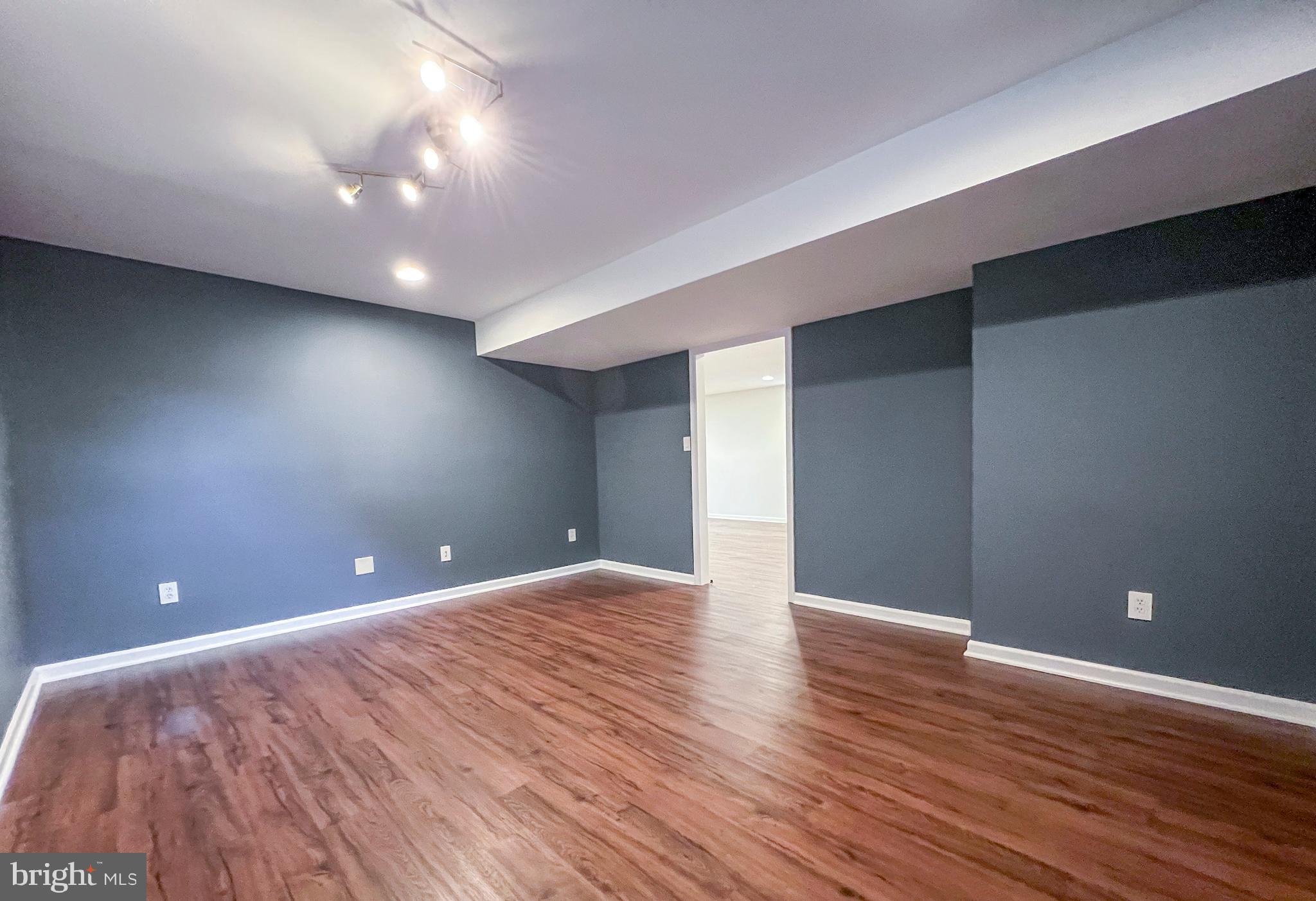 CENTREVILLE - Residential Lease