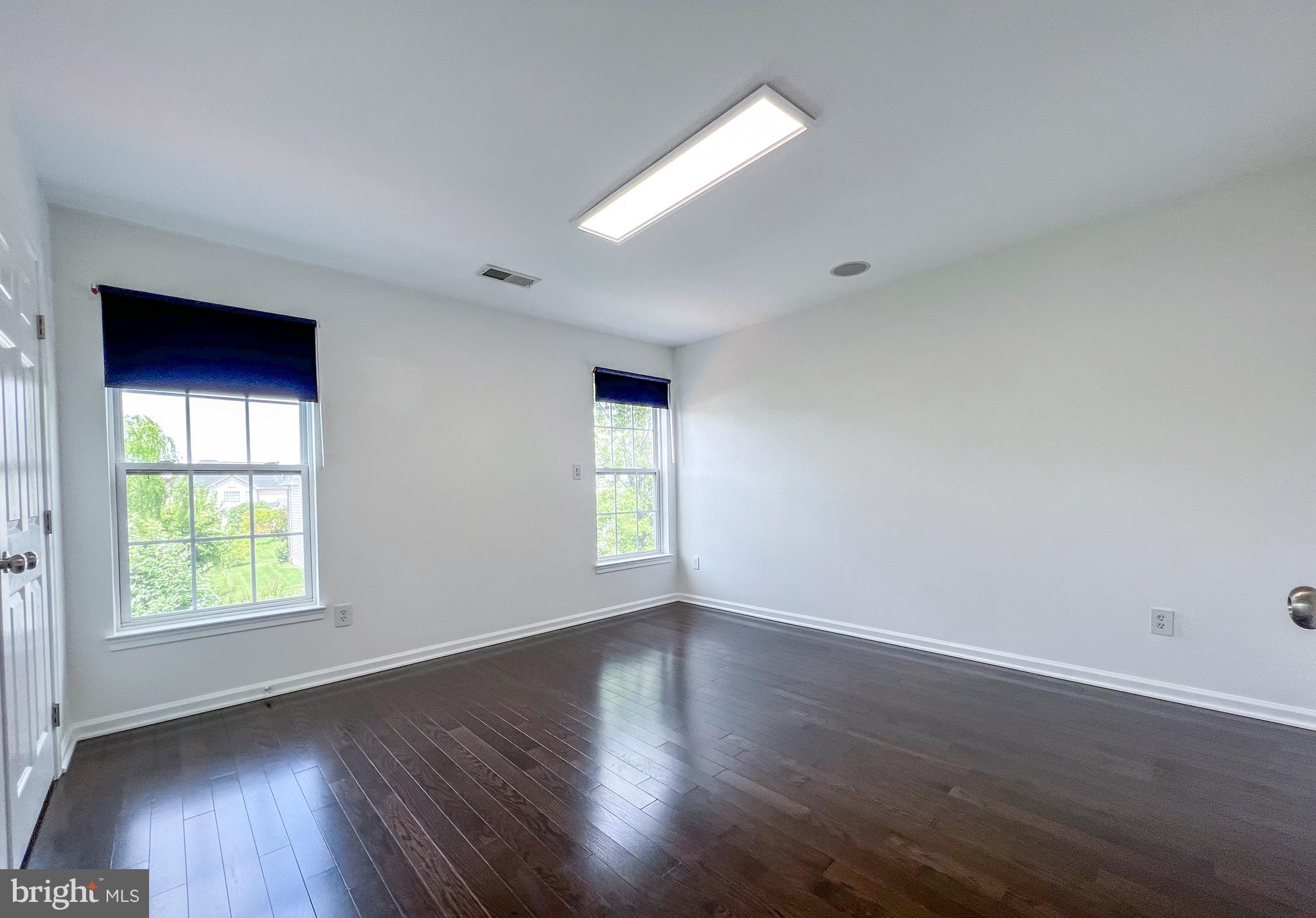 CENTREVILLE - Residential Lease