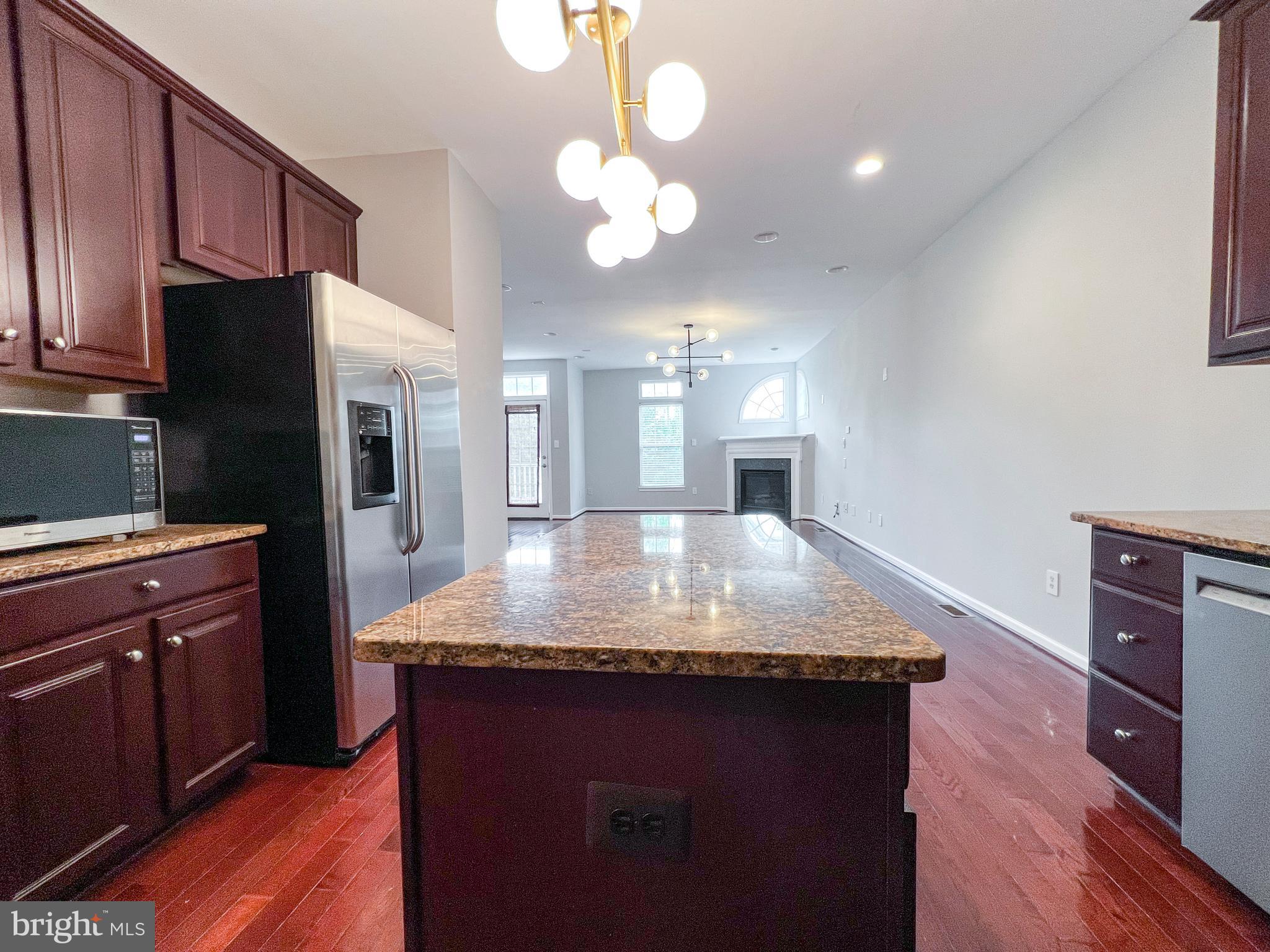 CENTREVILLE - Residential Lease