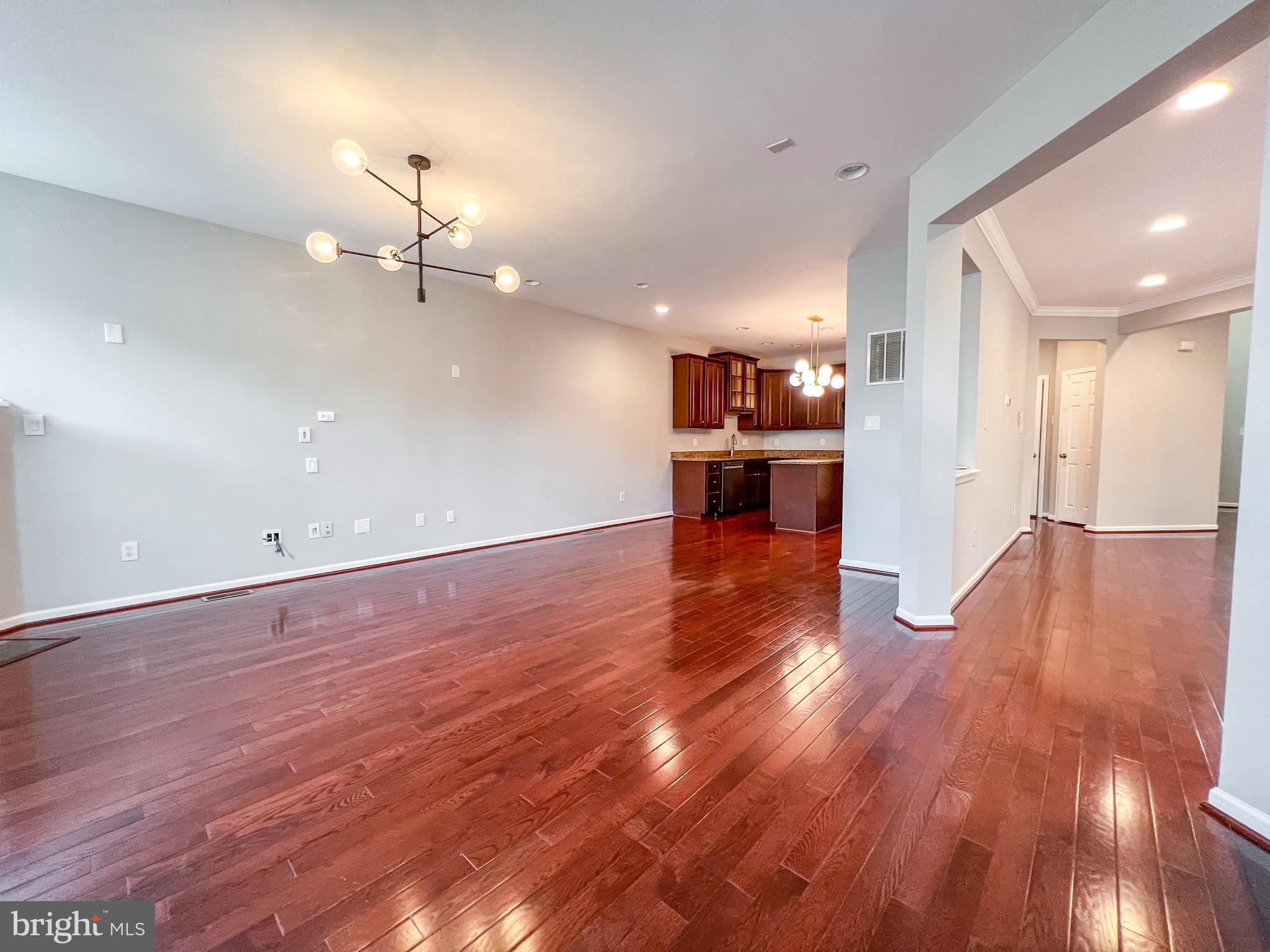 CENTREVILLE - Residential Lease