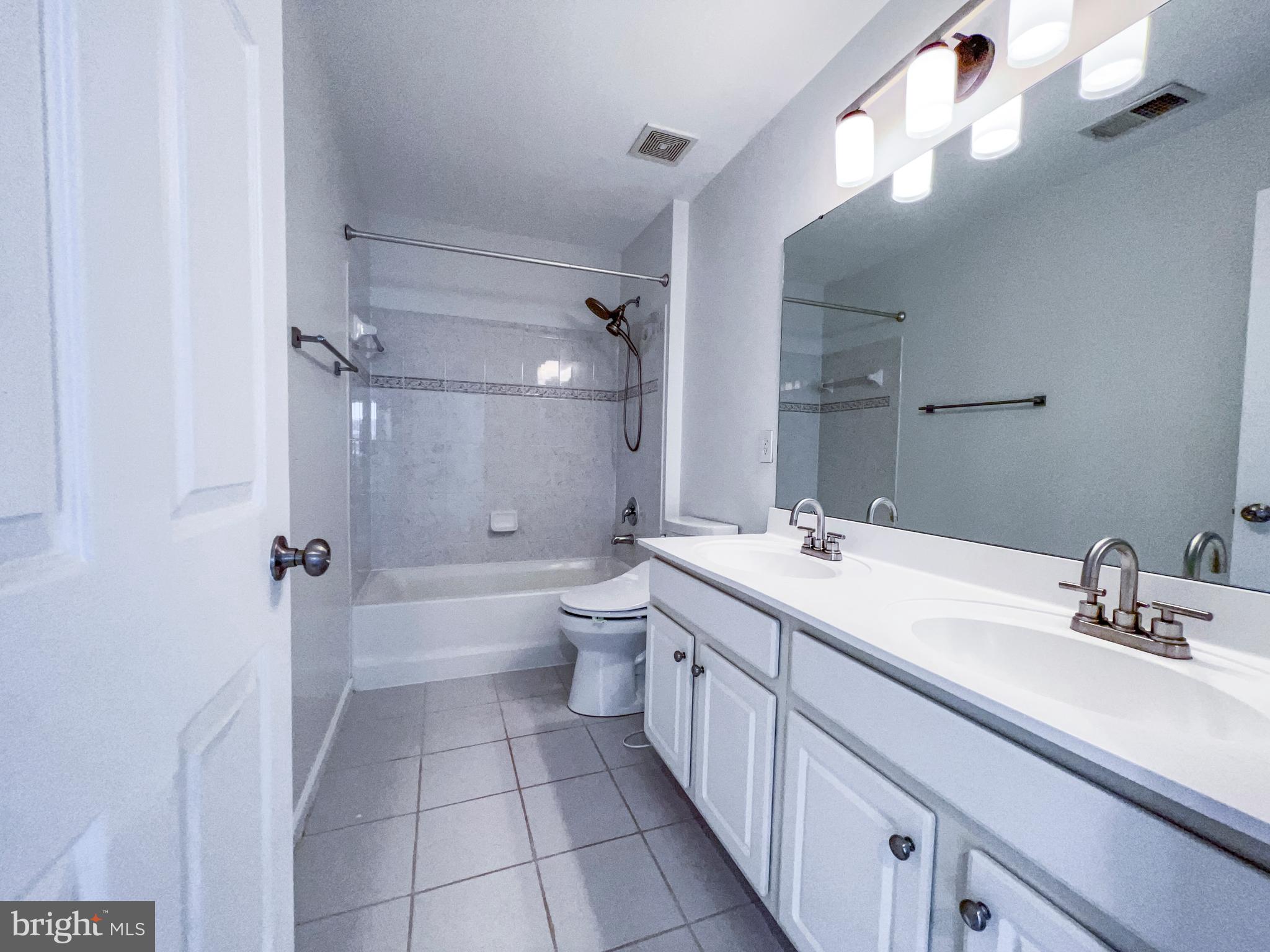 CENTREVILLE - Residential Lease