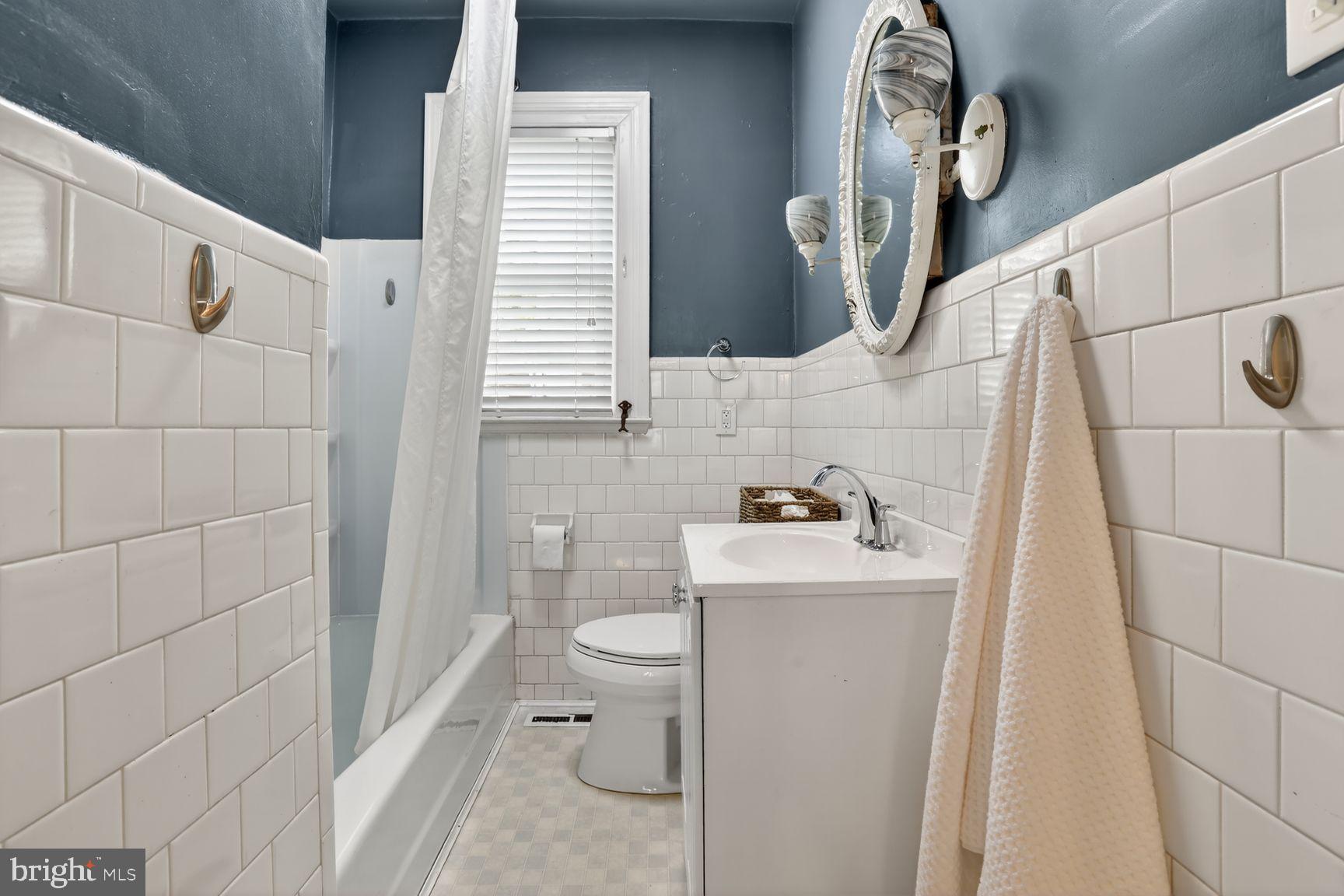 OAKCREST - Residential