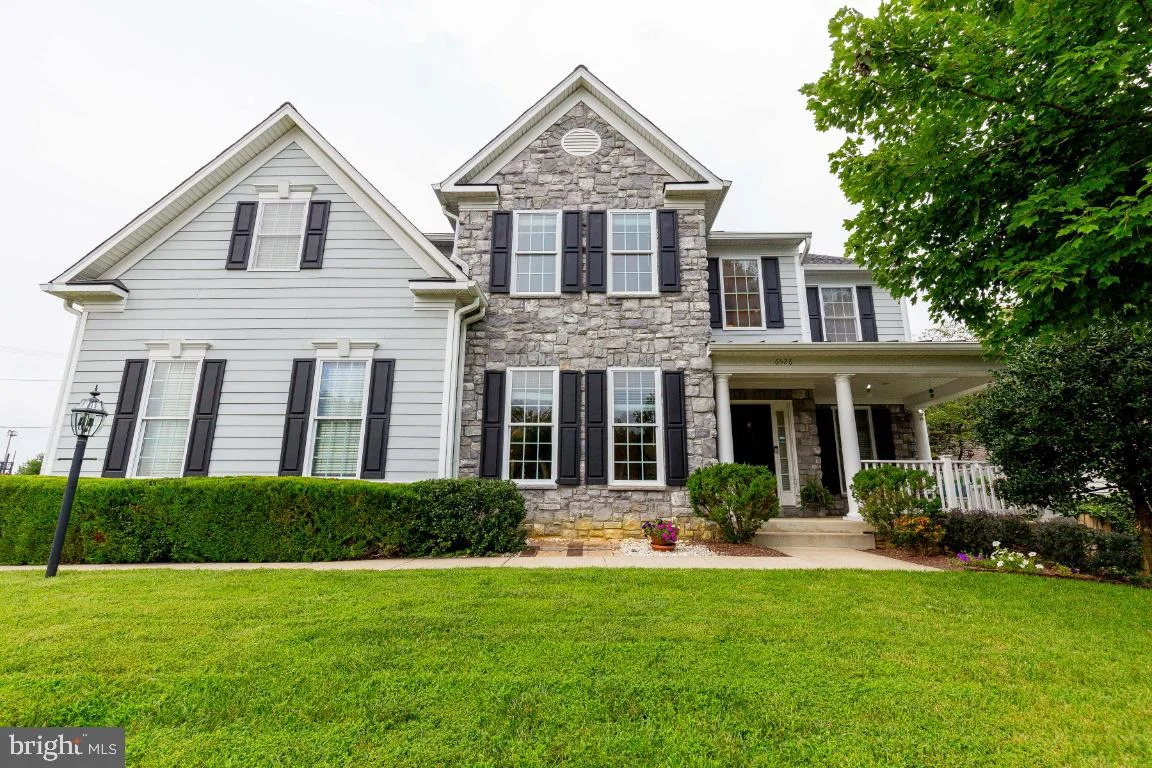 6526 Summerton Way, Springfield, VA 22150