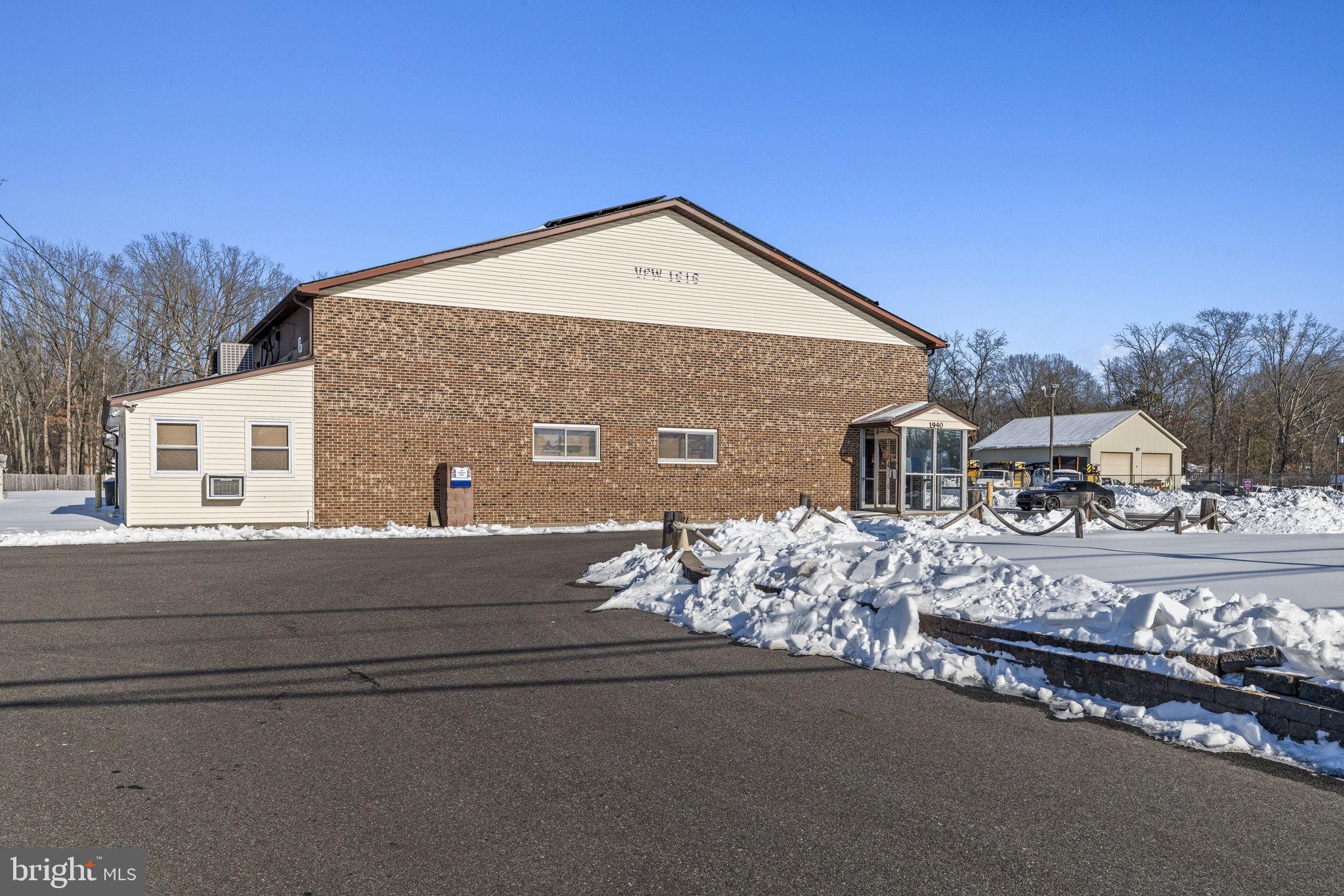 1940 N BLACK HORSE PIKE