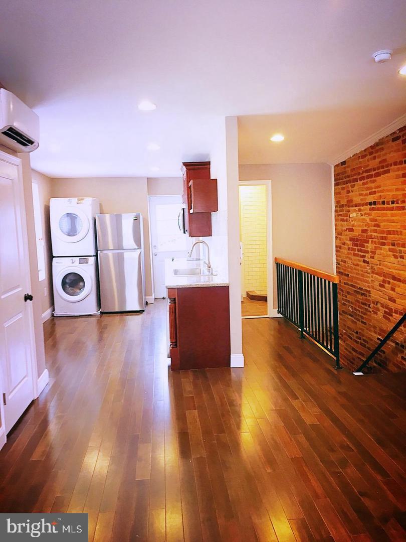 FEDERAL HILL HISTORIC DISTRICT - Residential Lease