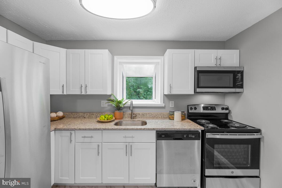 SPRING BRANCH ESTATES - Residential