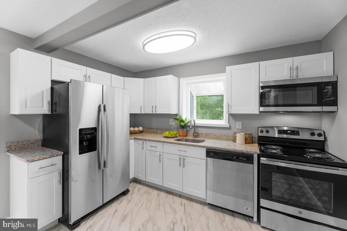 SPRING BRANCH ESTATES - Residential