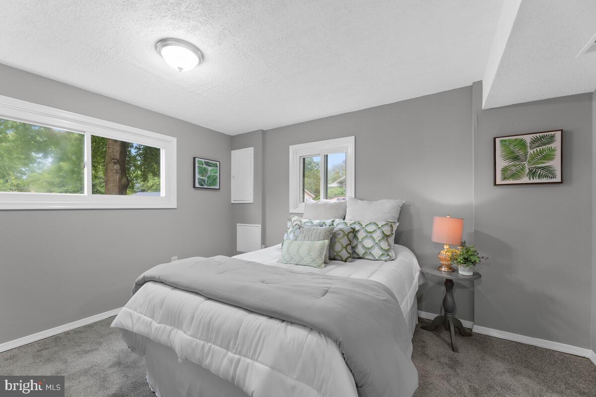 SPRING BRANCH ESTATES - Residential