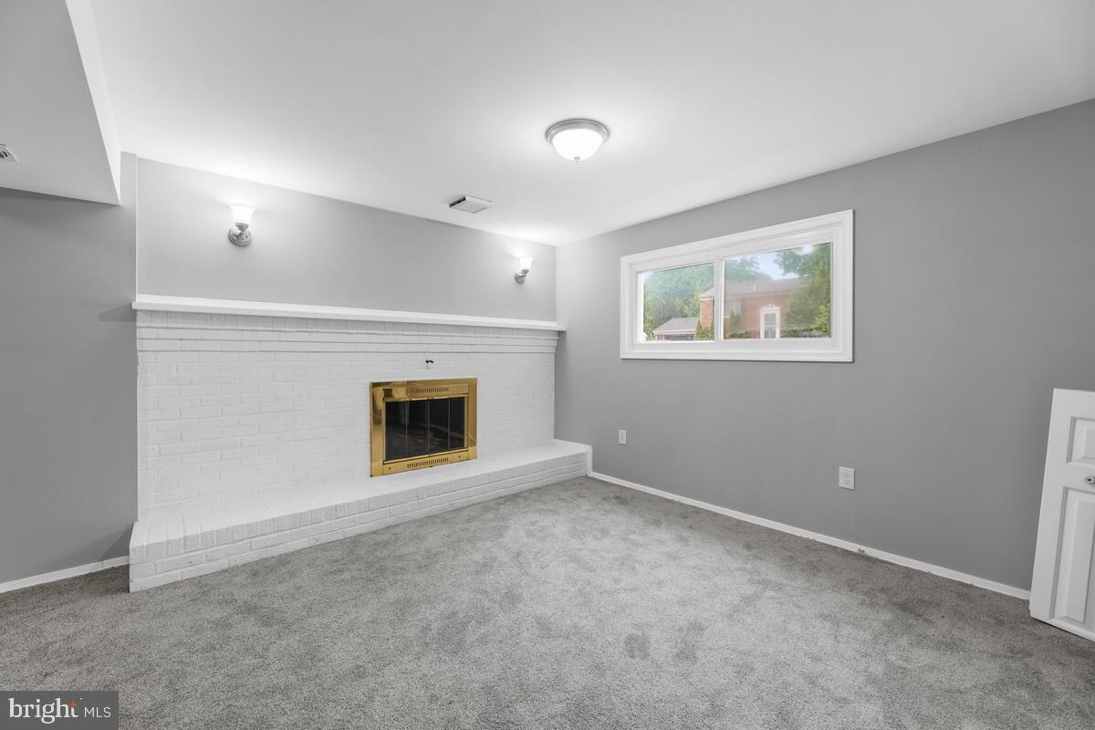 SPRING BRANCH ESTATES - Residential