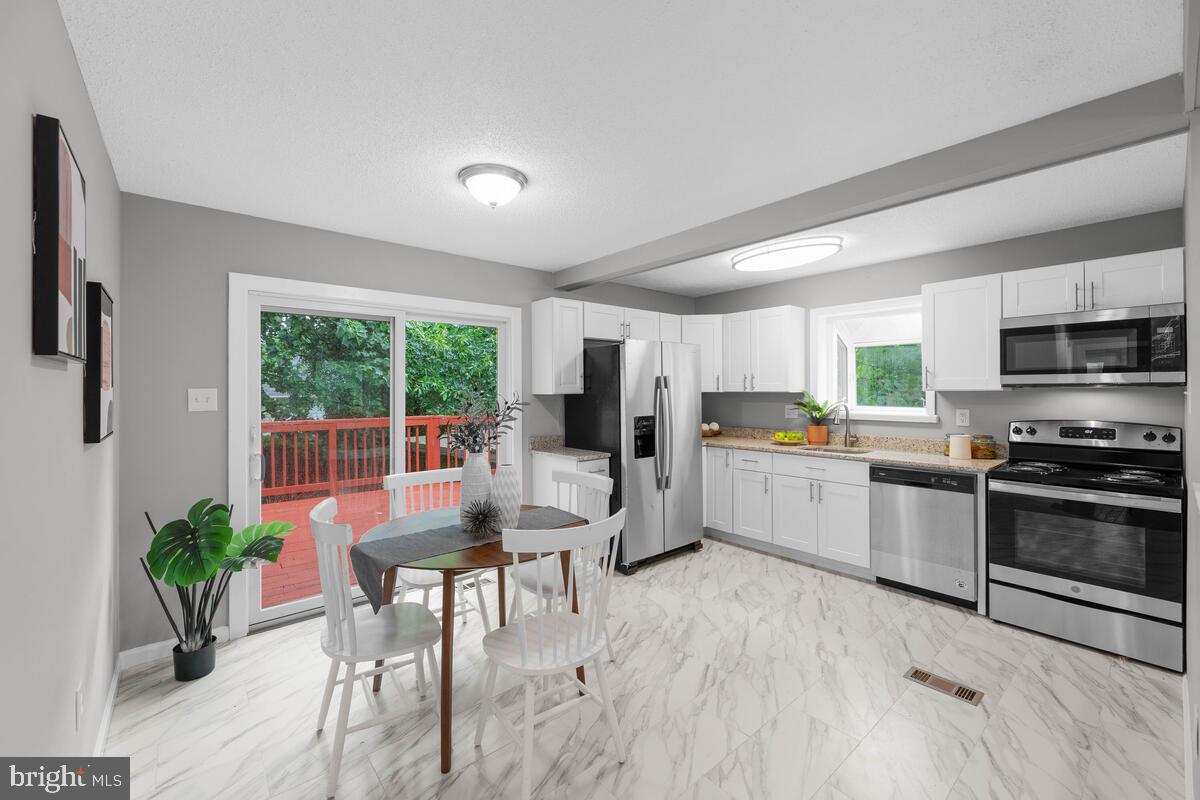 SPRING BRANCH ESTATES - Residential