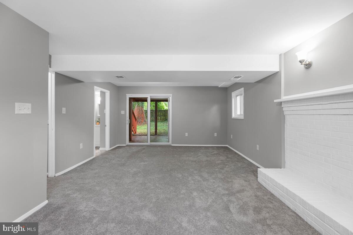 SPRING BRANCH ESTATES - Residential