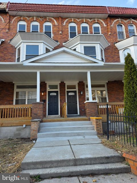 Townhouse For Sale - 35 Colonial Avenue<br/> TRENTON, NJ 08618