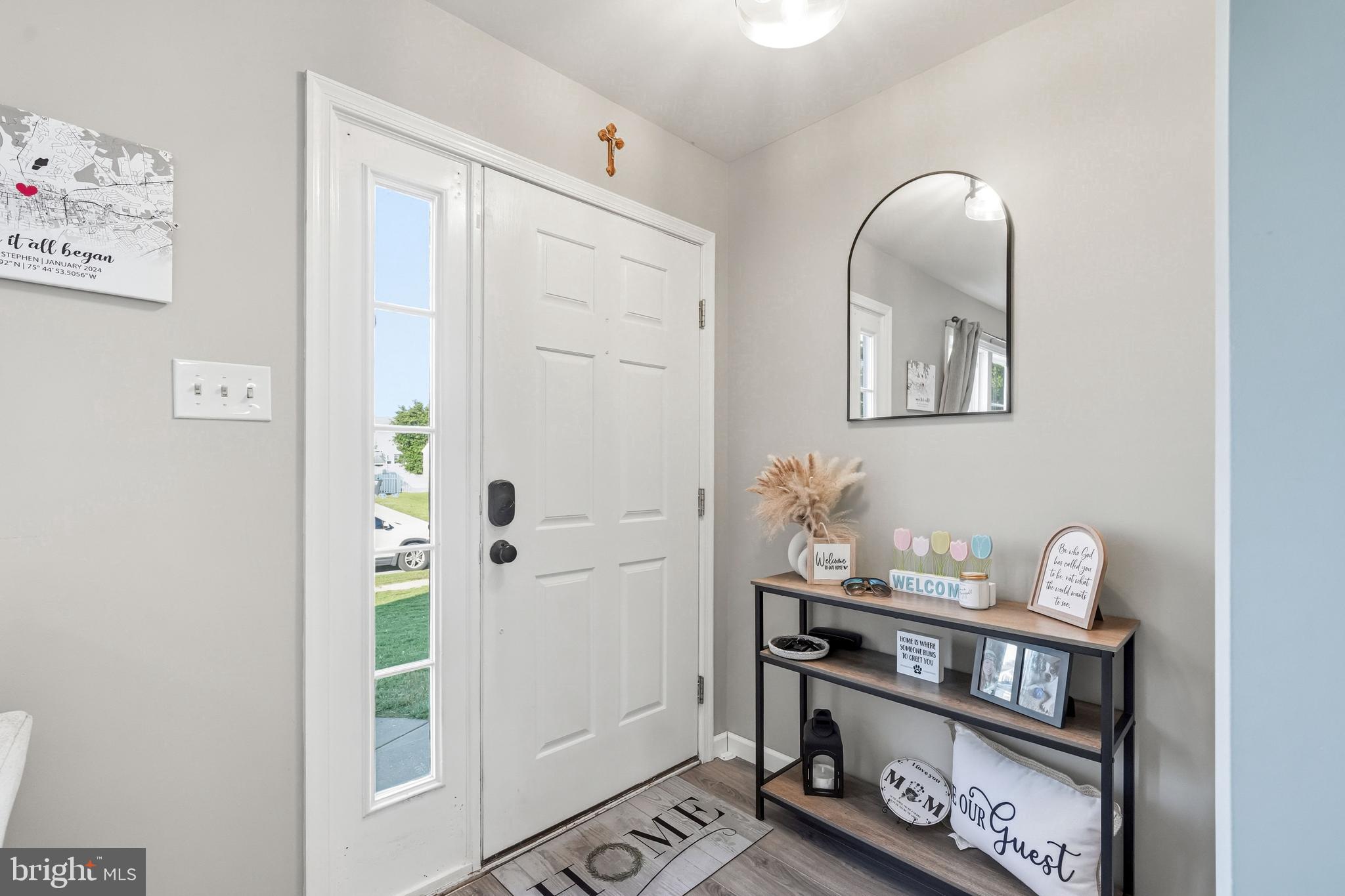 10 W VIOLETTE DRIVE
