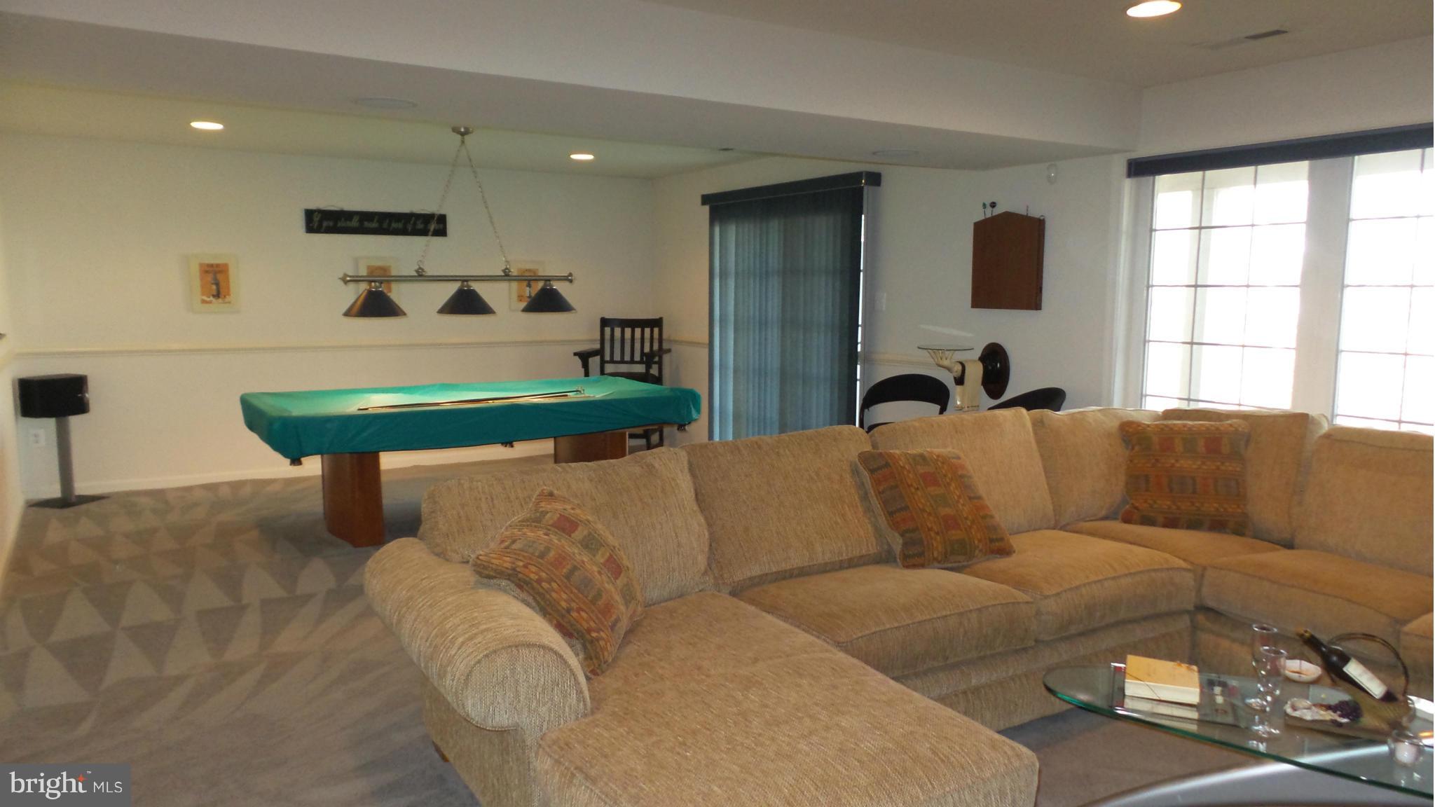 VILLAS AT SNOWDEN OVERLOOK - Residential