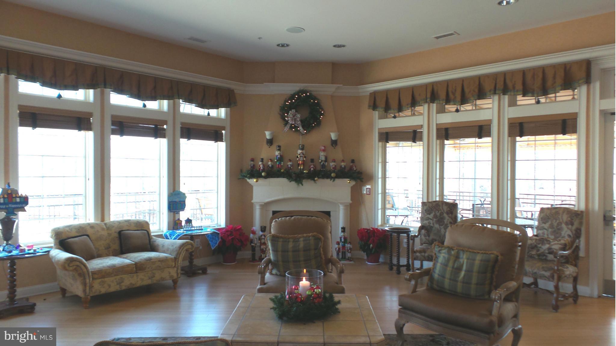 VILLAS AT SNOWDEN OVERLOOK - Residential