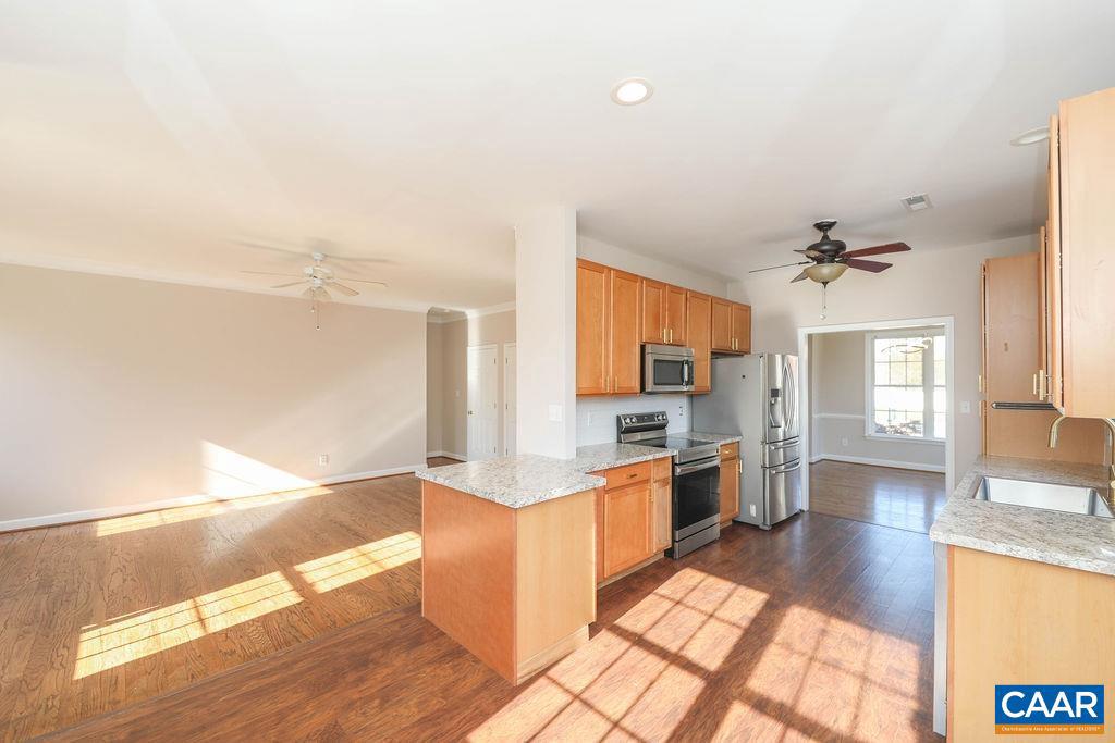 CHARLESTON PARK - Residential