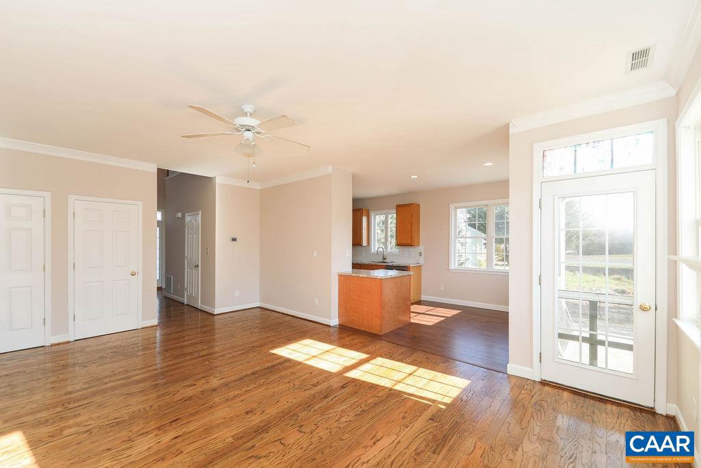 CHARLESTON PARK - Residential