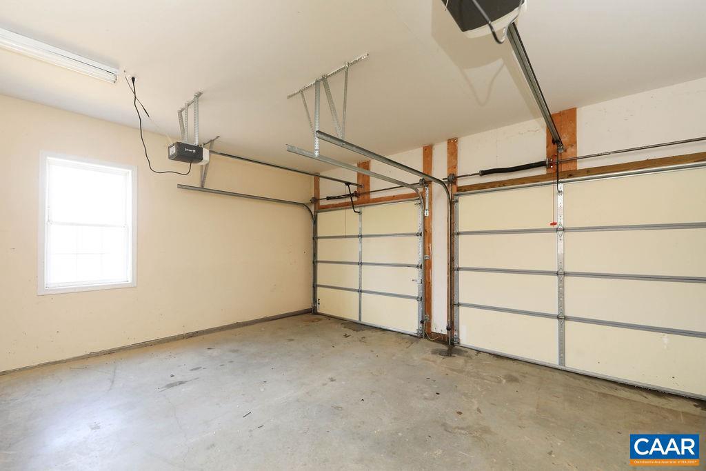 CHARLESTON PARK - Residential