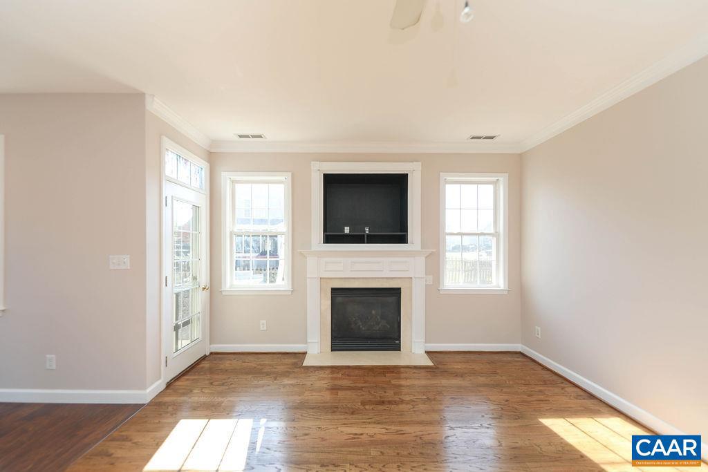 CHARLESTON PARK - Residential