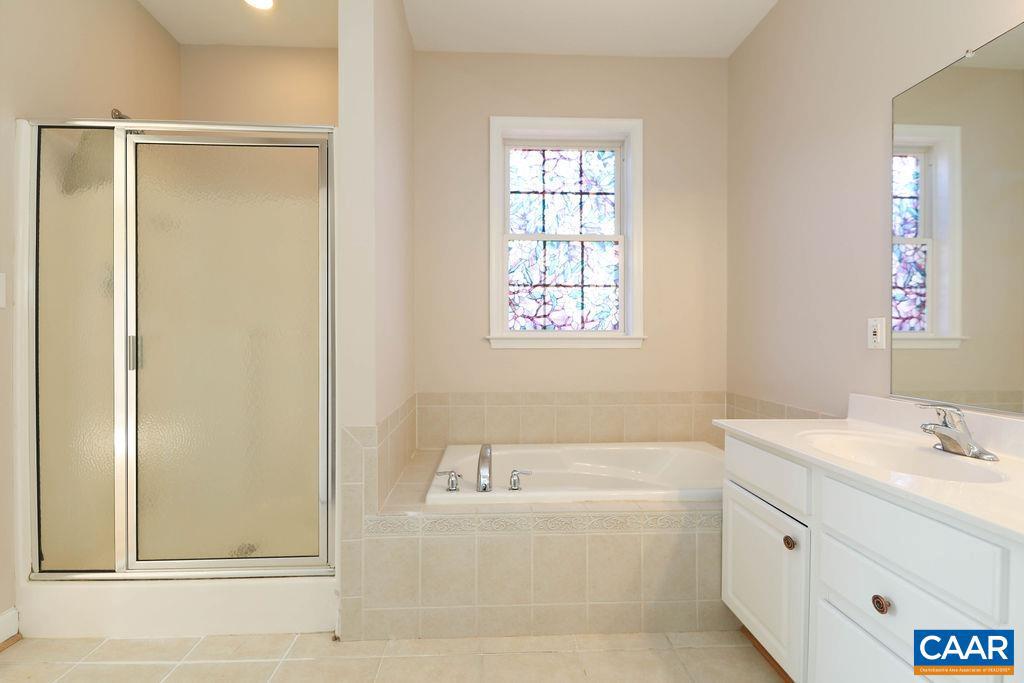 CHARLESTON PARK - Residential