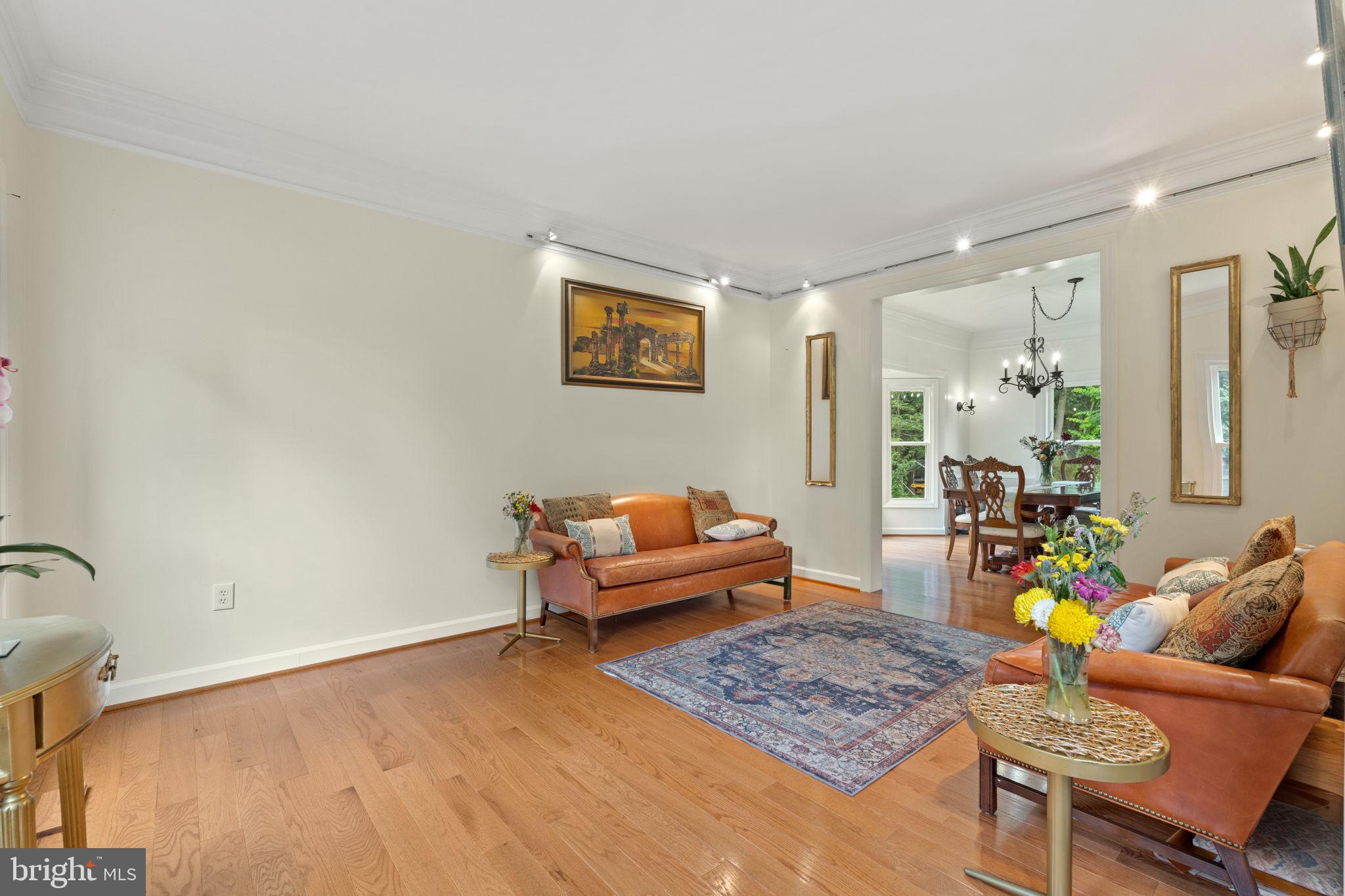 KINGS BRIDGE - Residential