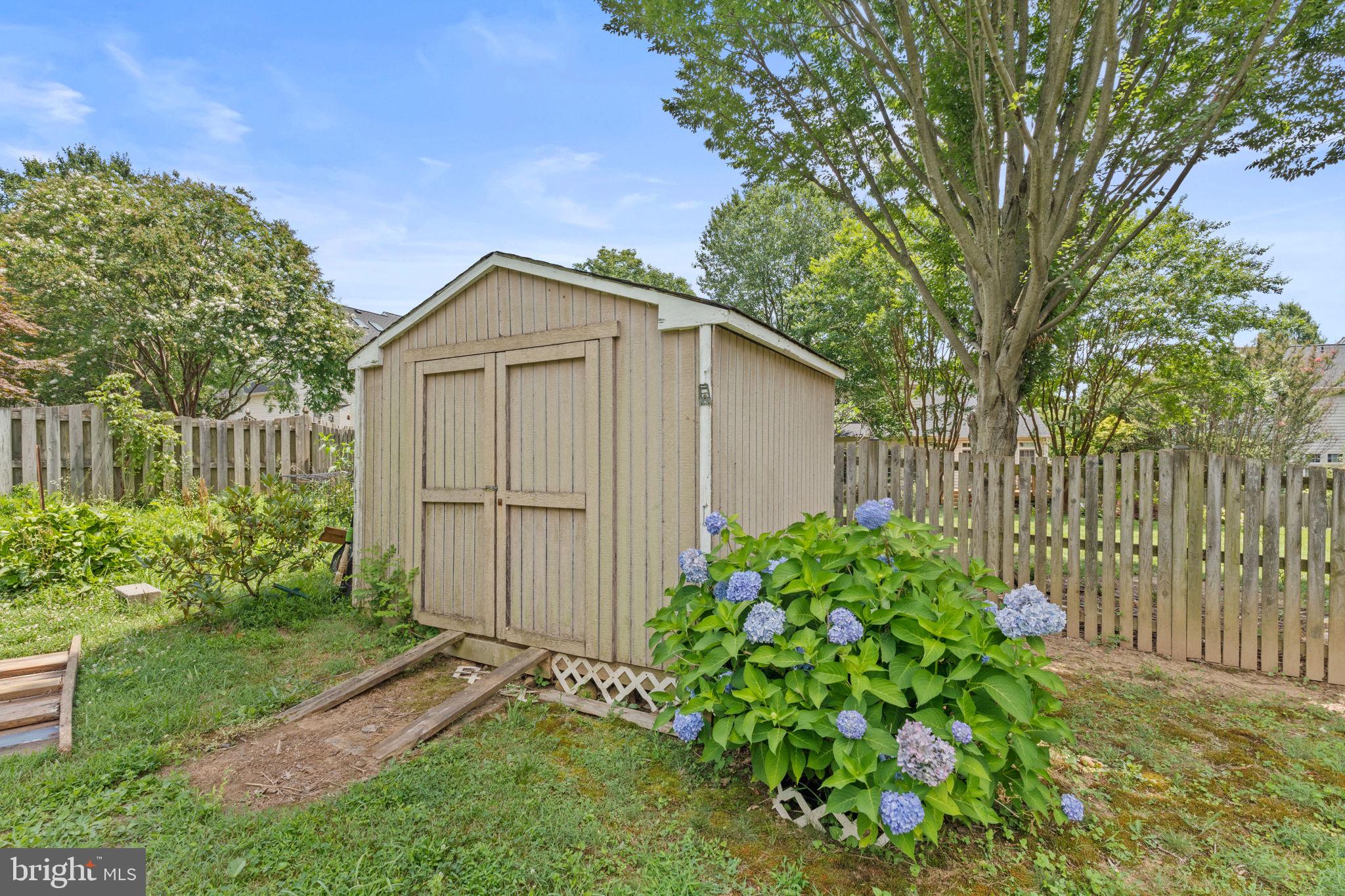 KINGS BRIDGE - Residential