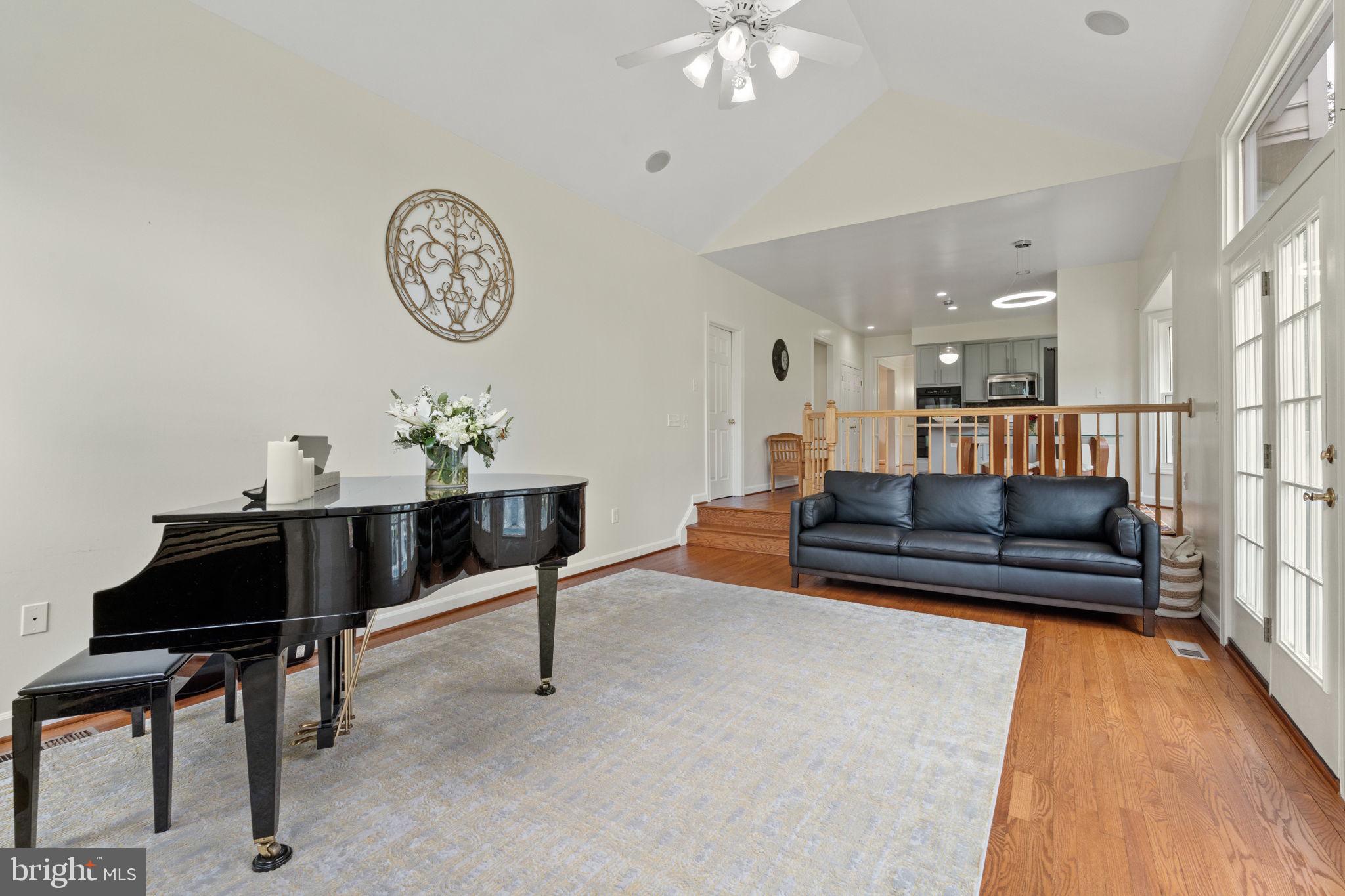 KINGS BRIDGE - Residential