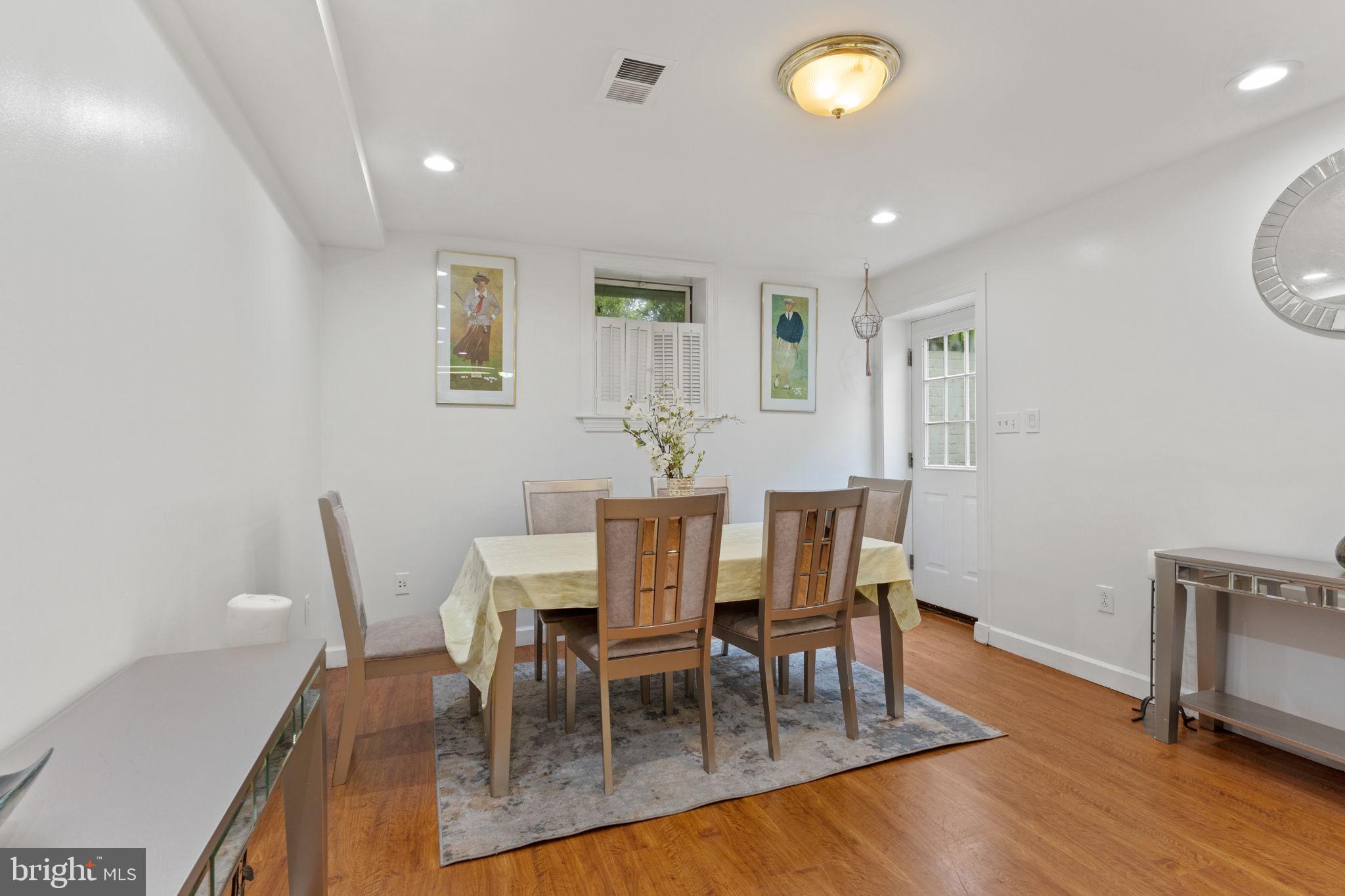 KINGS BRIDGE - Residential