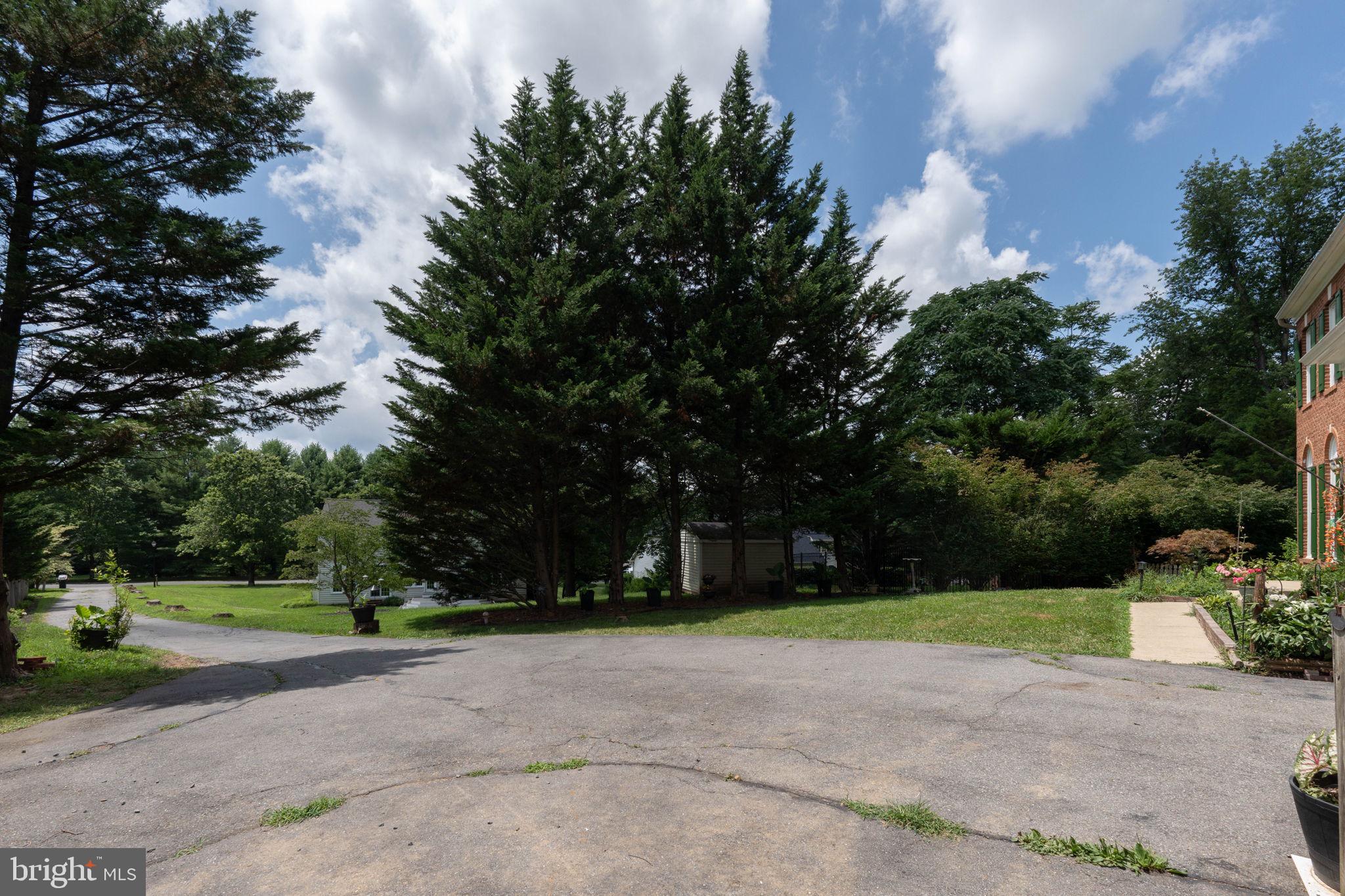 KINGS BRIDGE - Residential