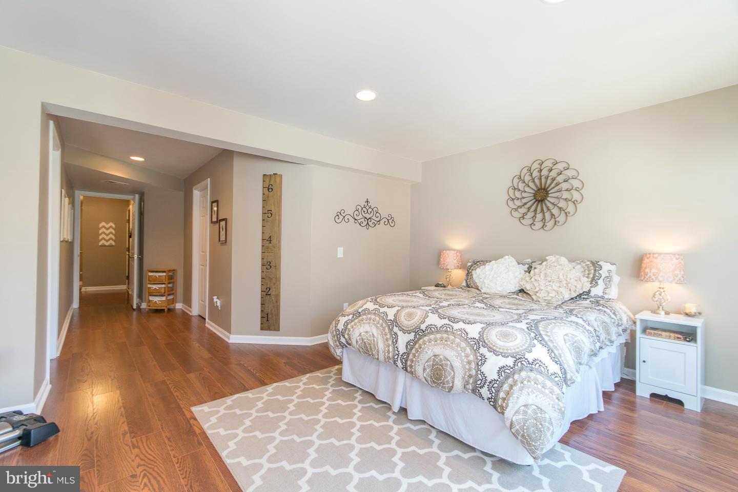 BROOKFIELD - Residential