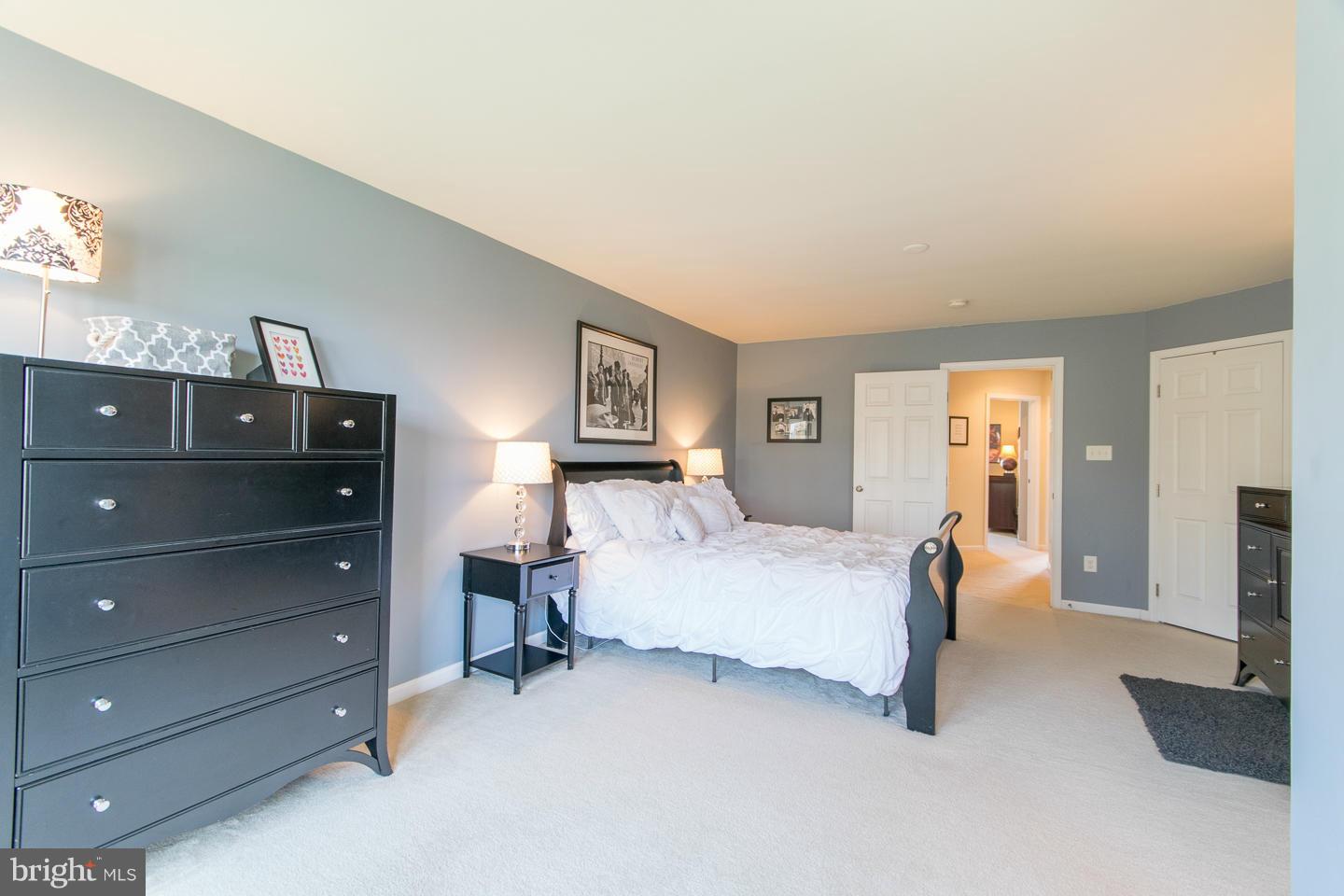 BROOKFIELD - Residential