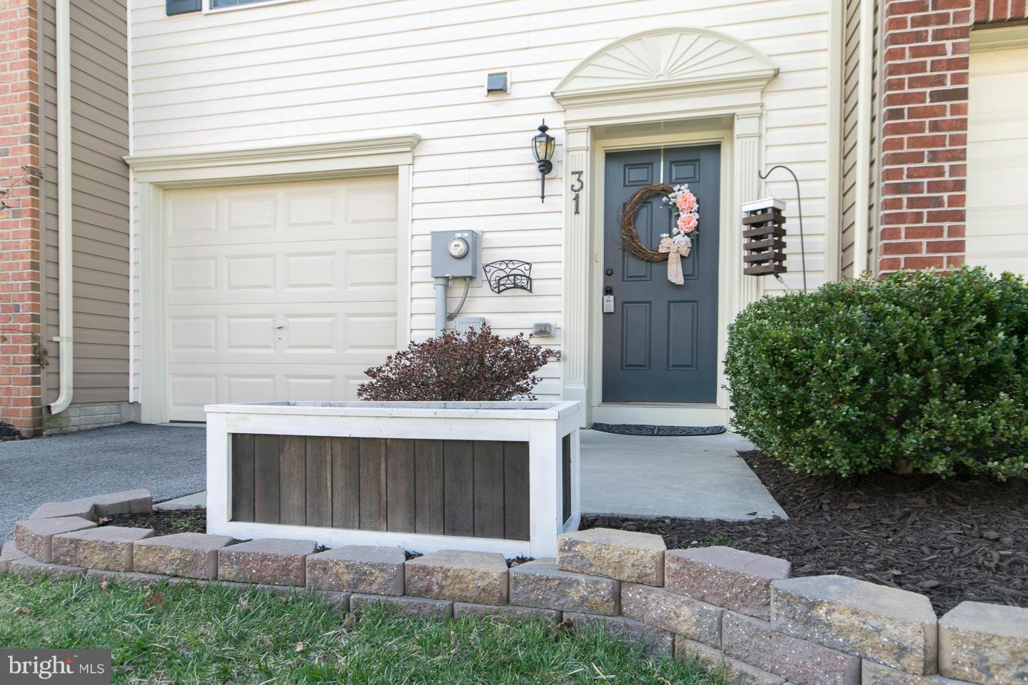 BROOKFIELD - Residential