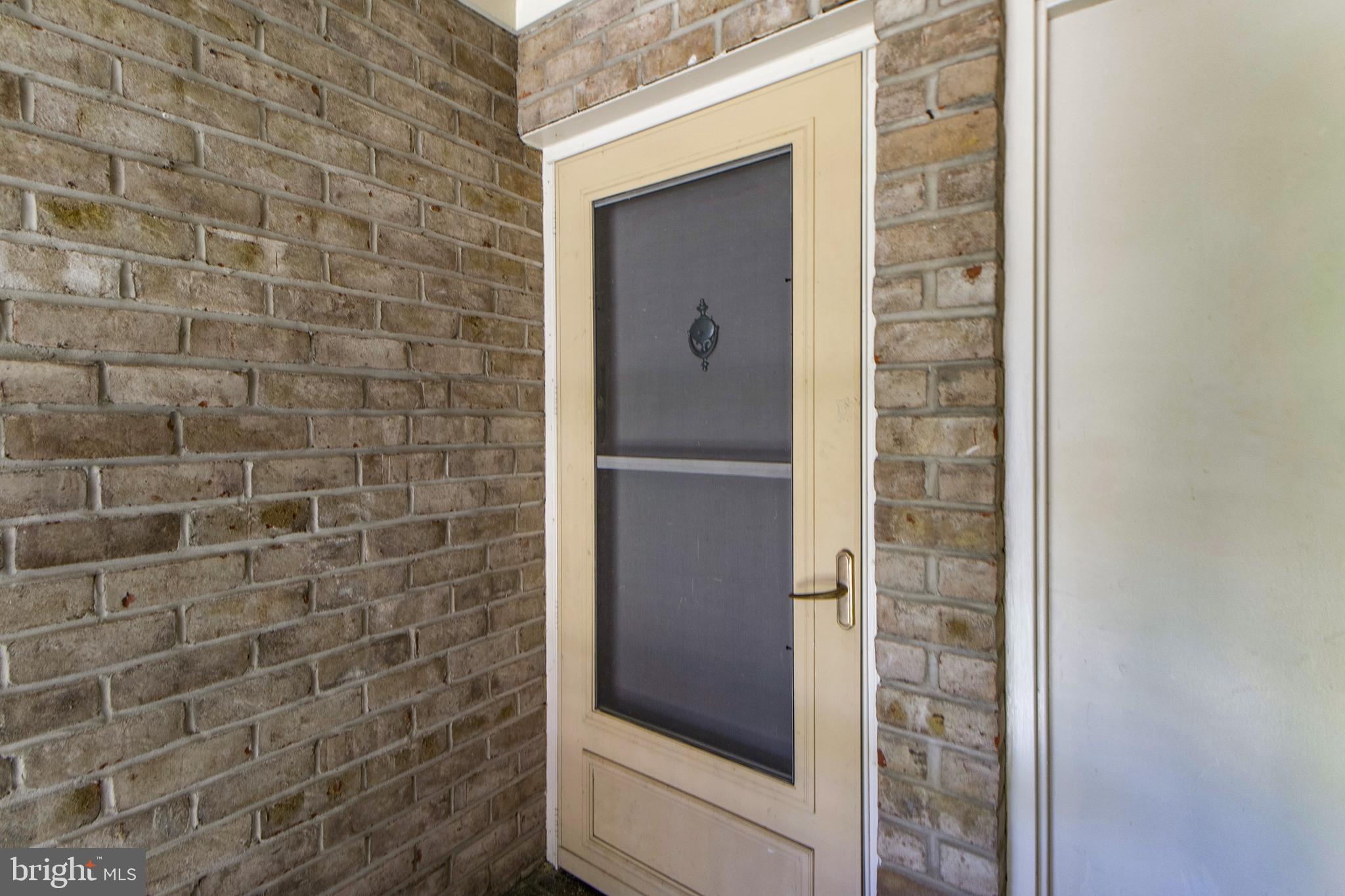 SEVERN HOUSE - Residential Lease