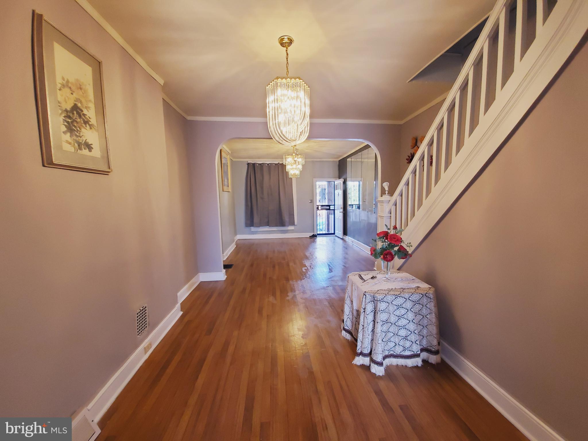 ELLWOOD PARK - Residential