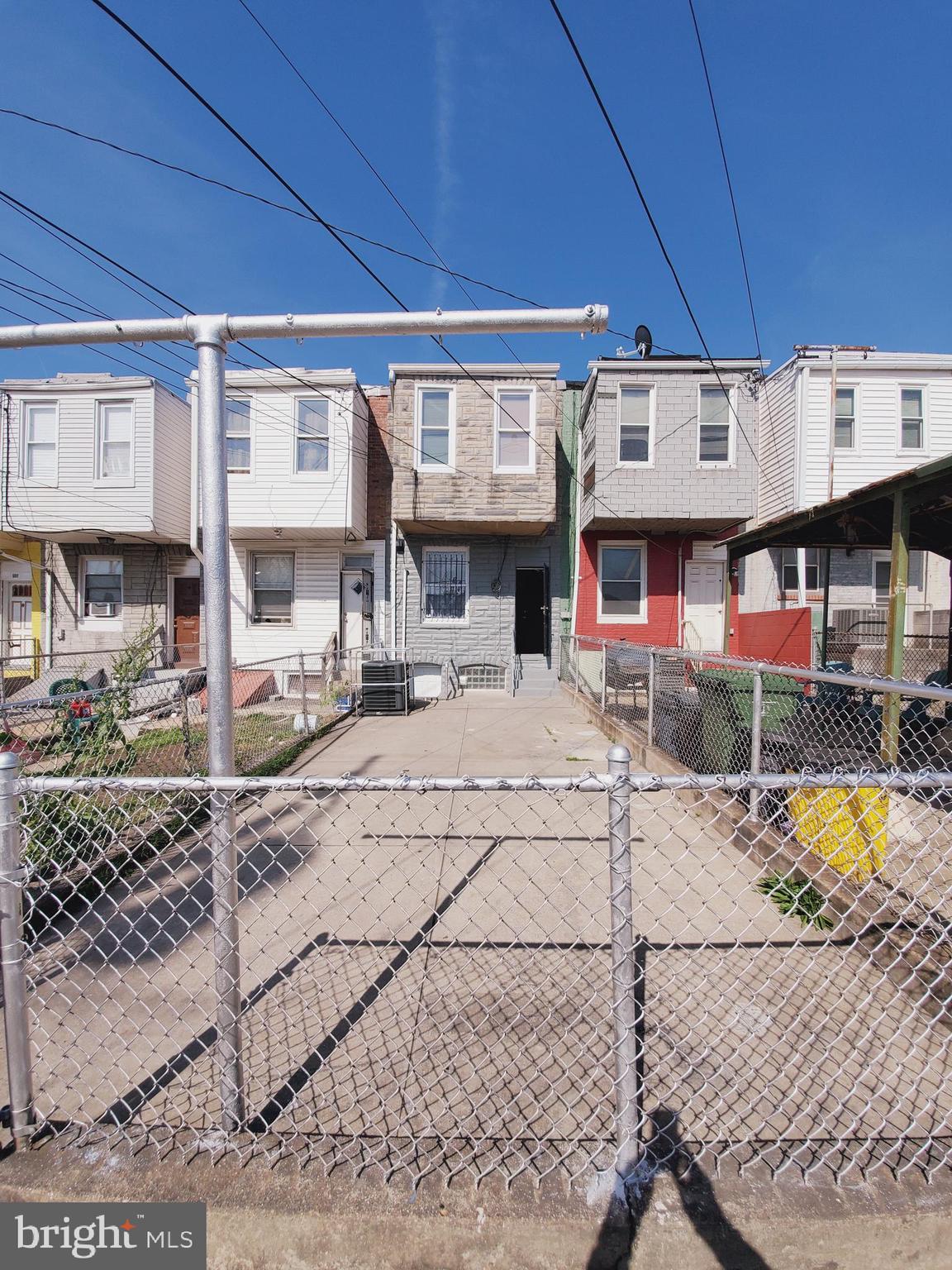 ELLWOOD PARK - Residential