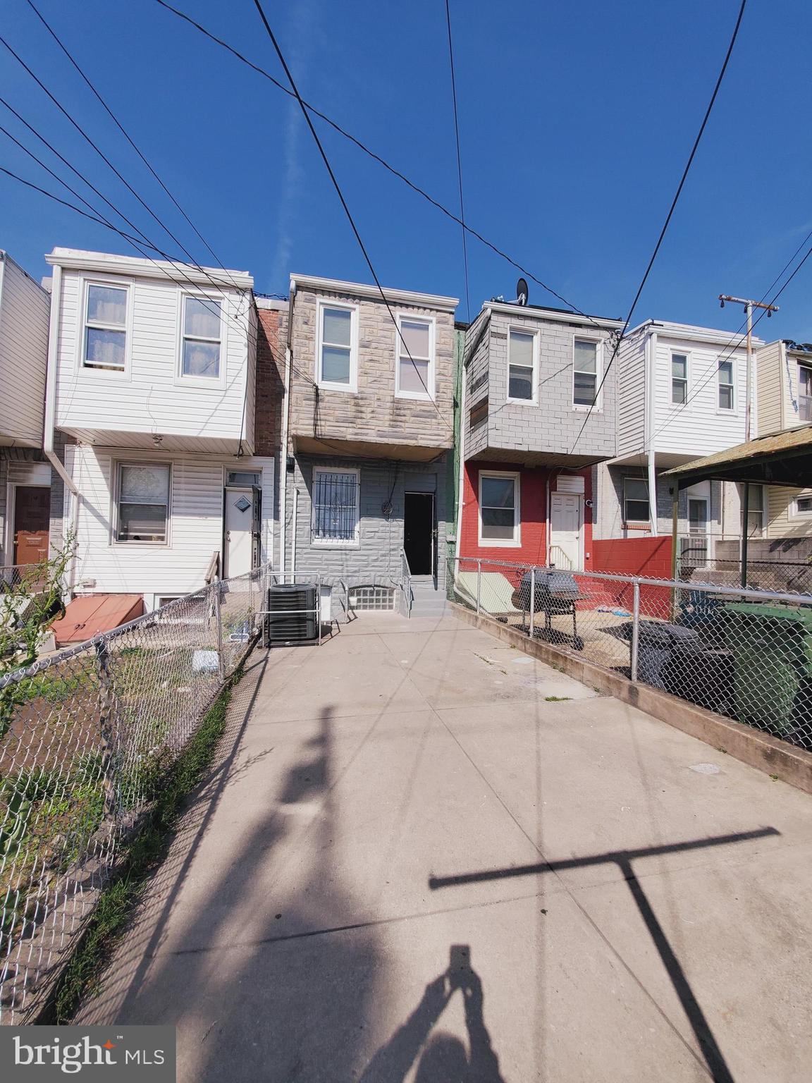 ELLWOOD PARK - Residential