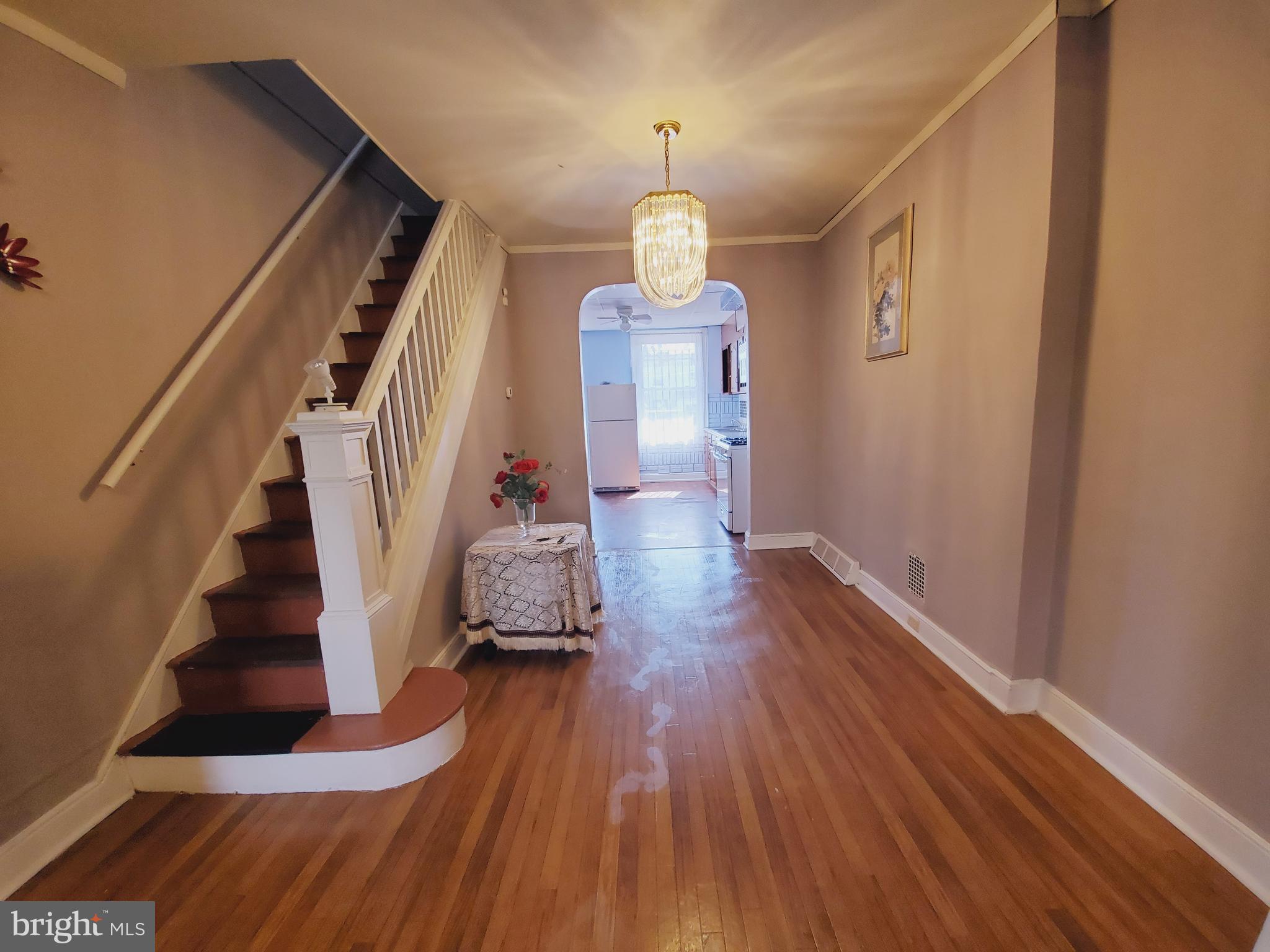 ELLWOOD PARK - Residential