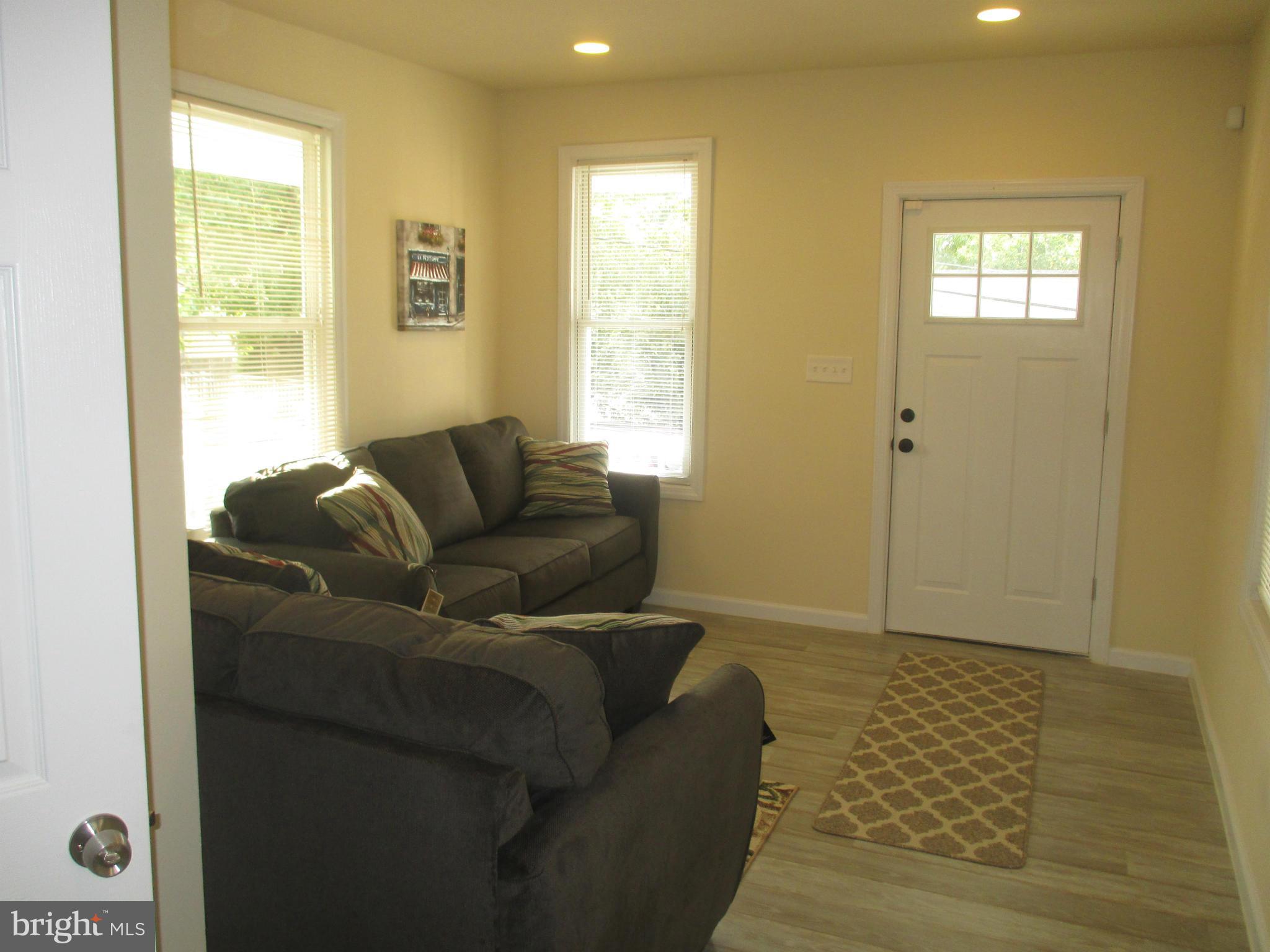 CAPITOL HEIGHTS - Residential