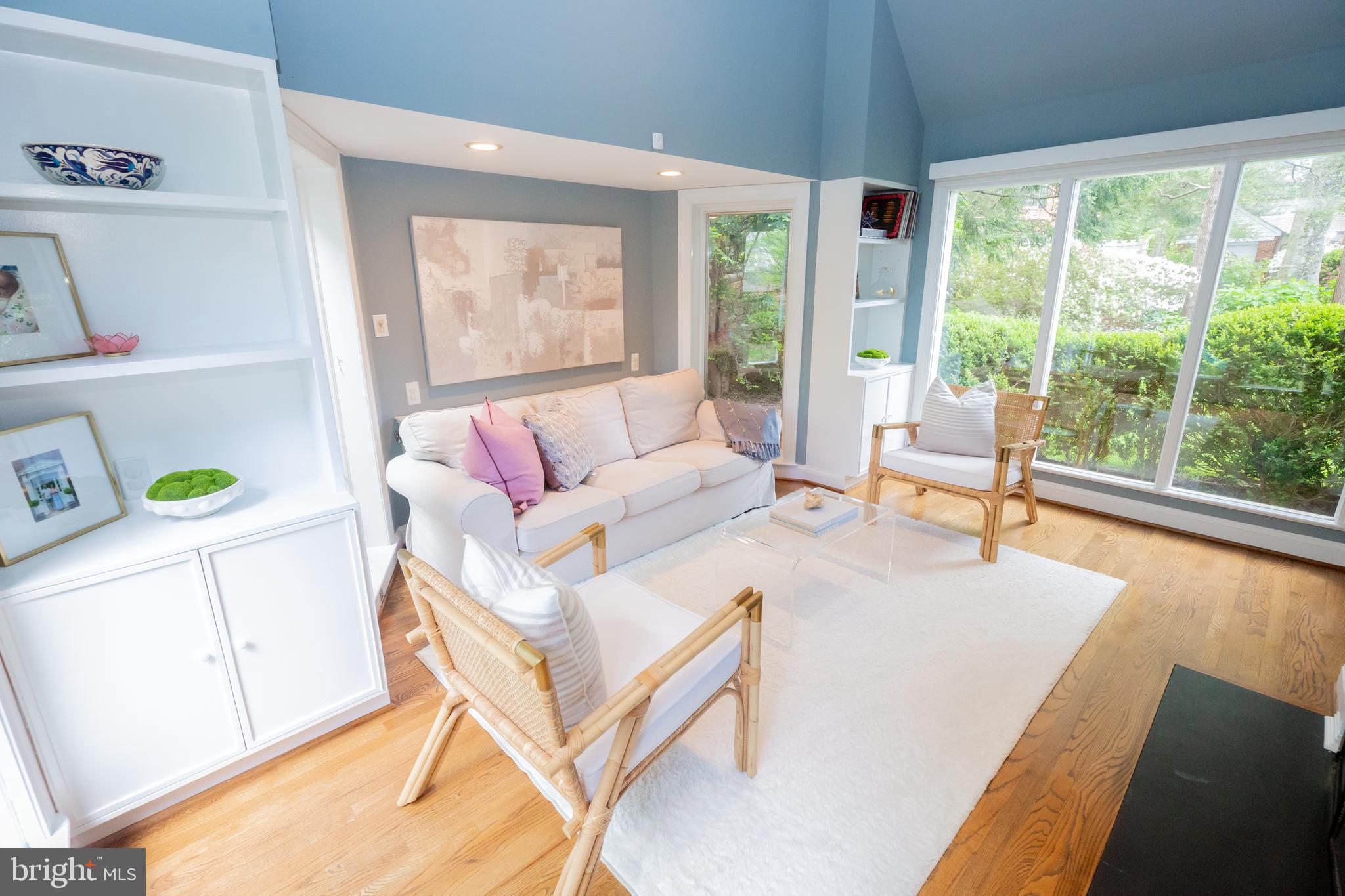 WESTMORELAND HILLS - Residential