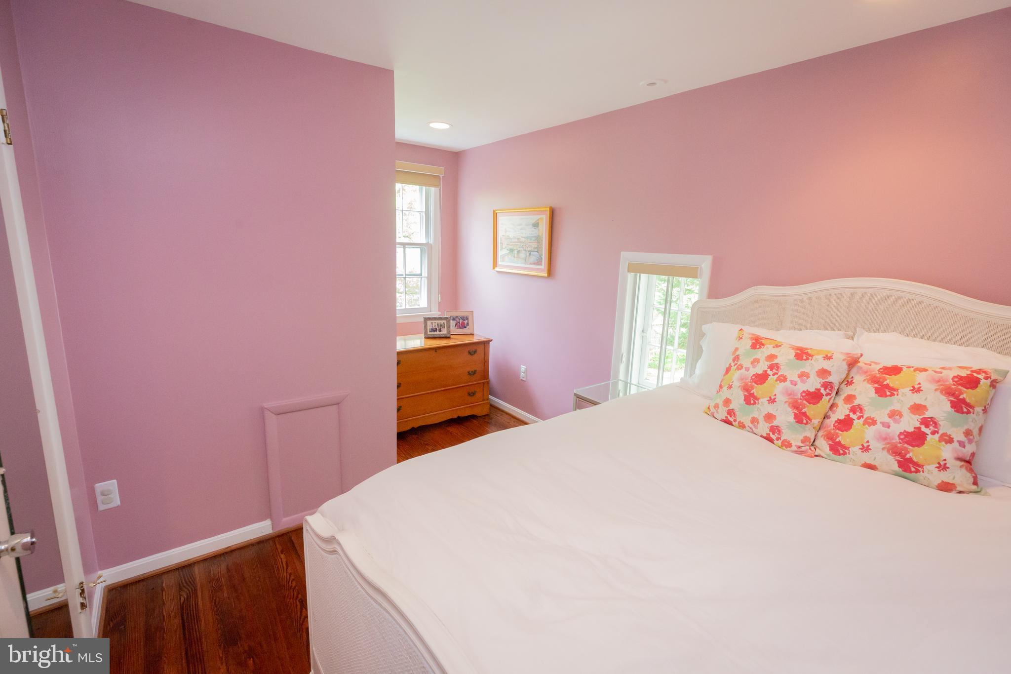 WESTMORELAND HILLS - Residential