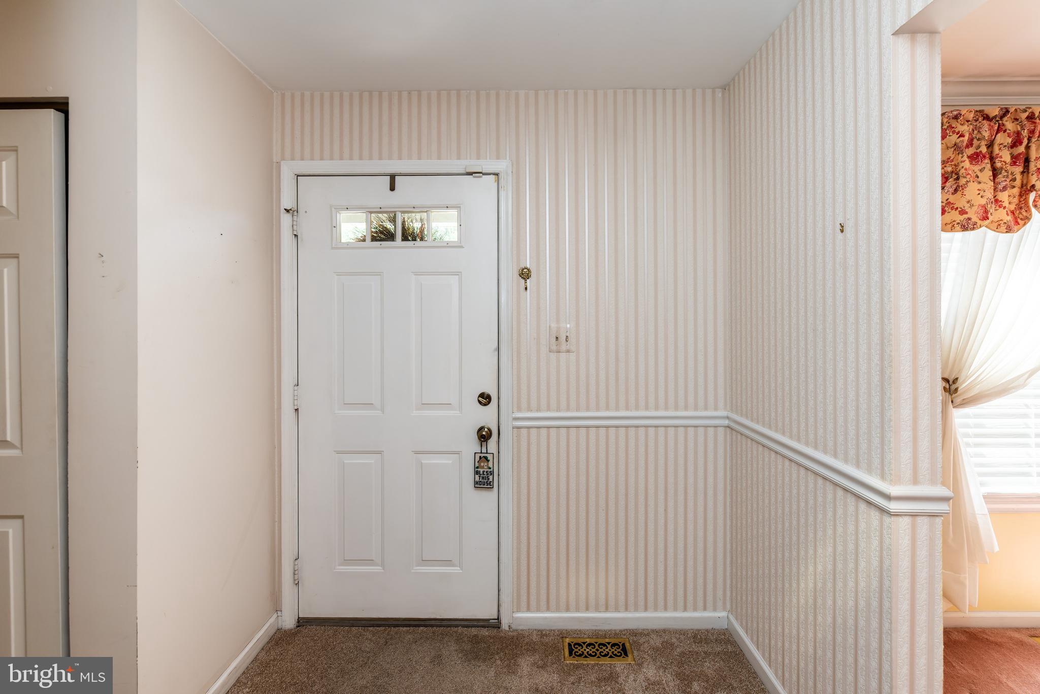 19 RAILROAD AVENUE