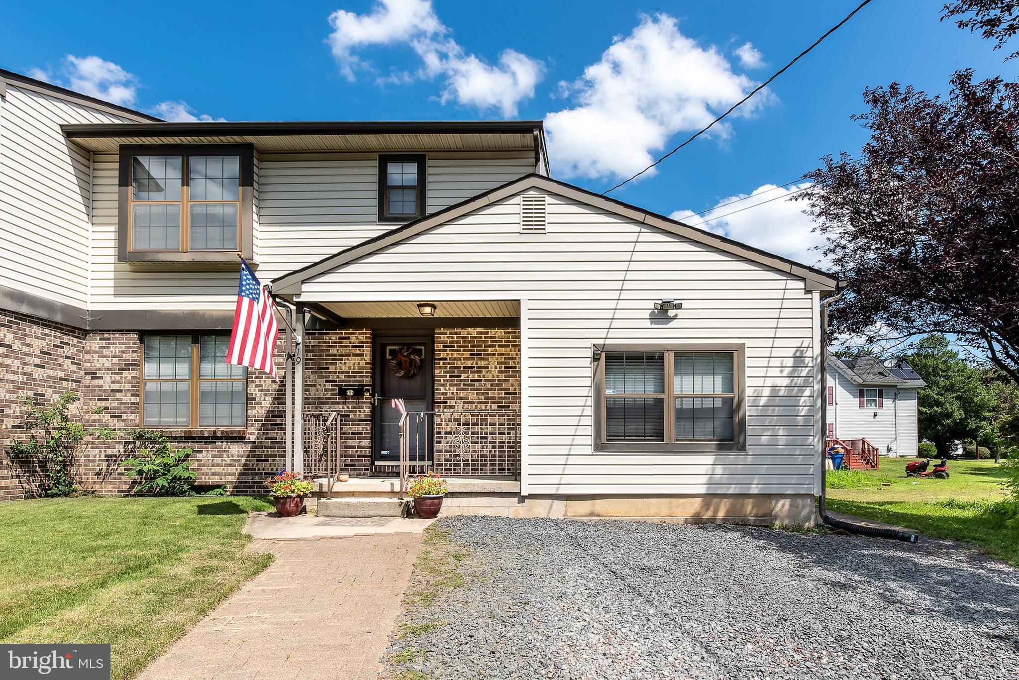 19 RAILROAD AVENUE