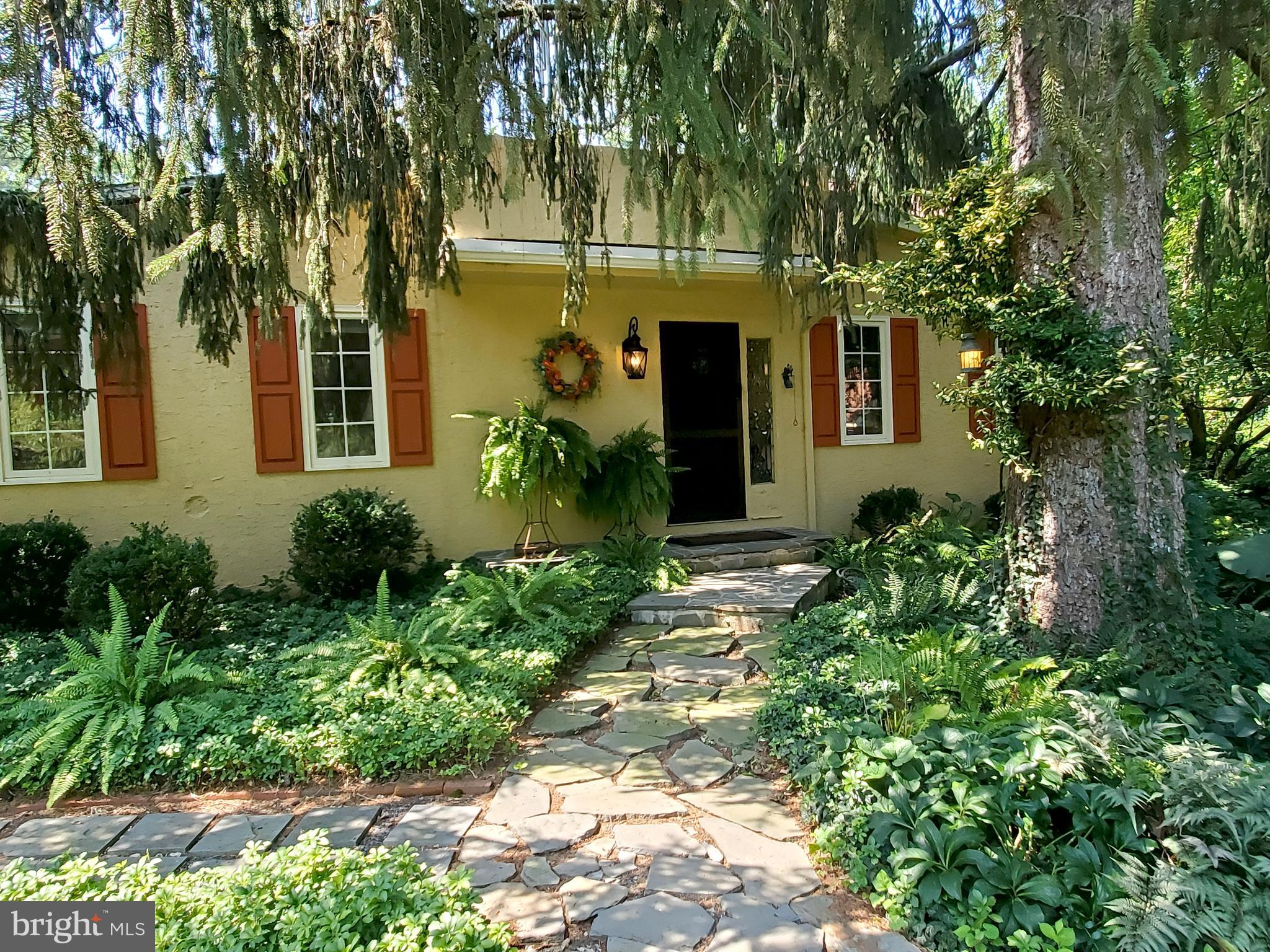 2125 OLD WOODS ROAD