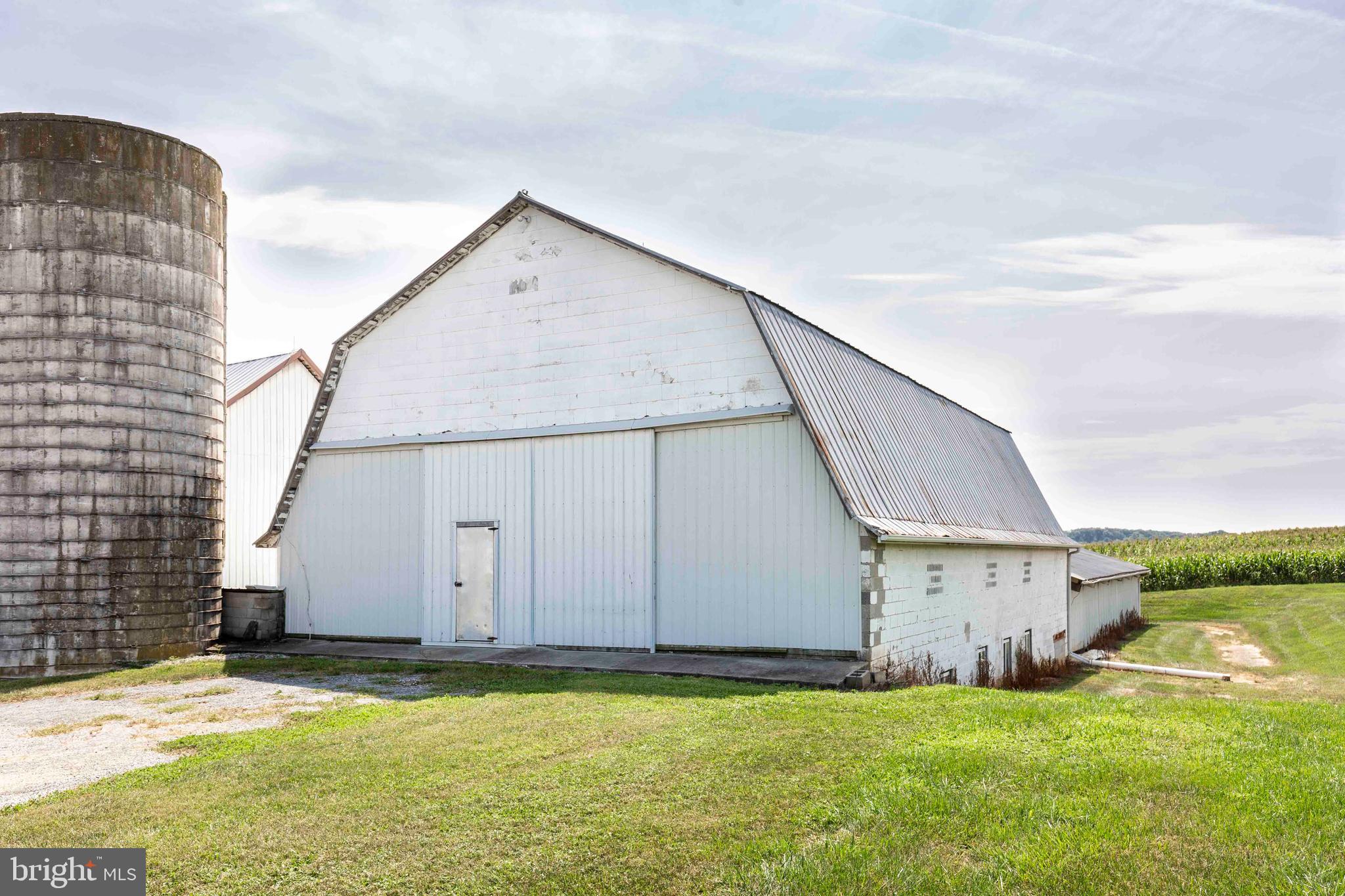 HAMPSTEAD - Residential